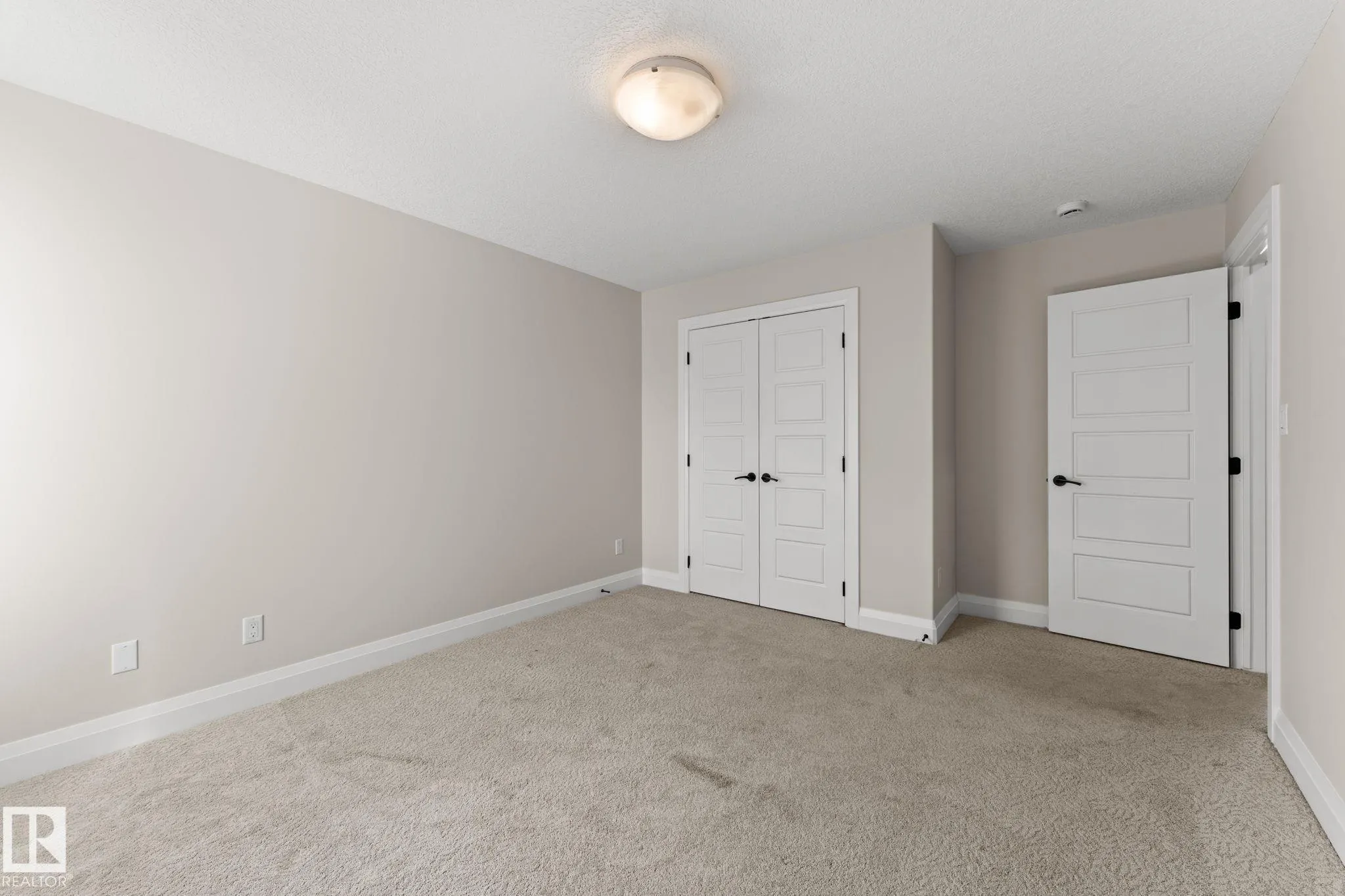 229 ALBANY Drive