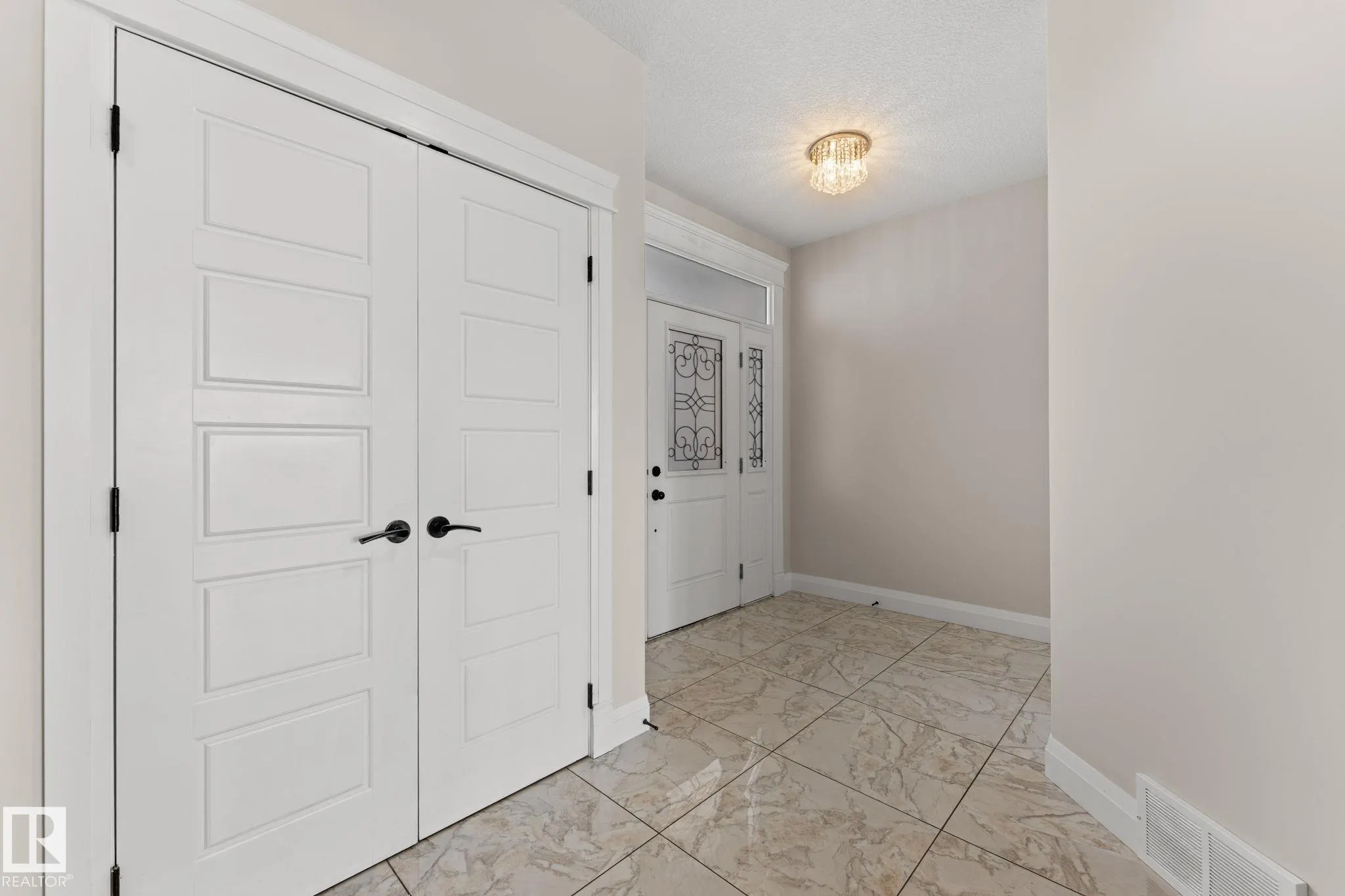 229 ALBANY Drive