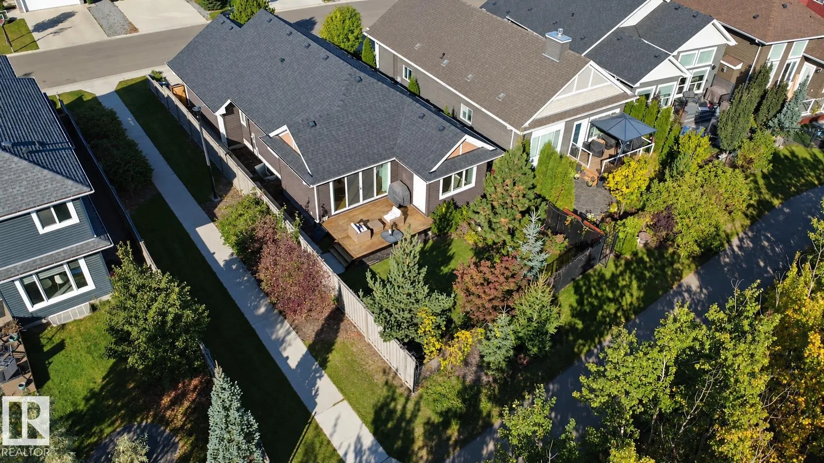 3381 CHICKADEE Drive