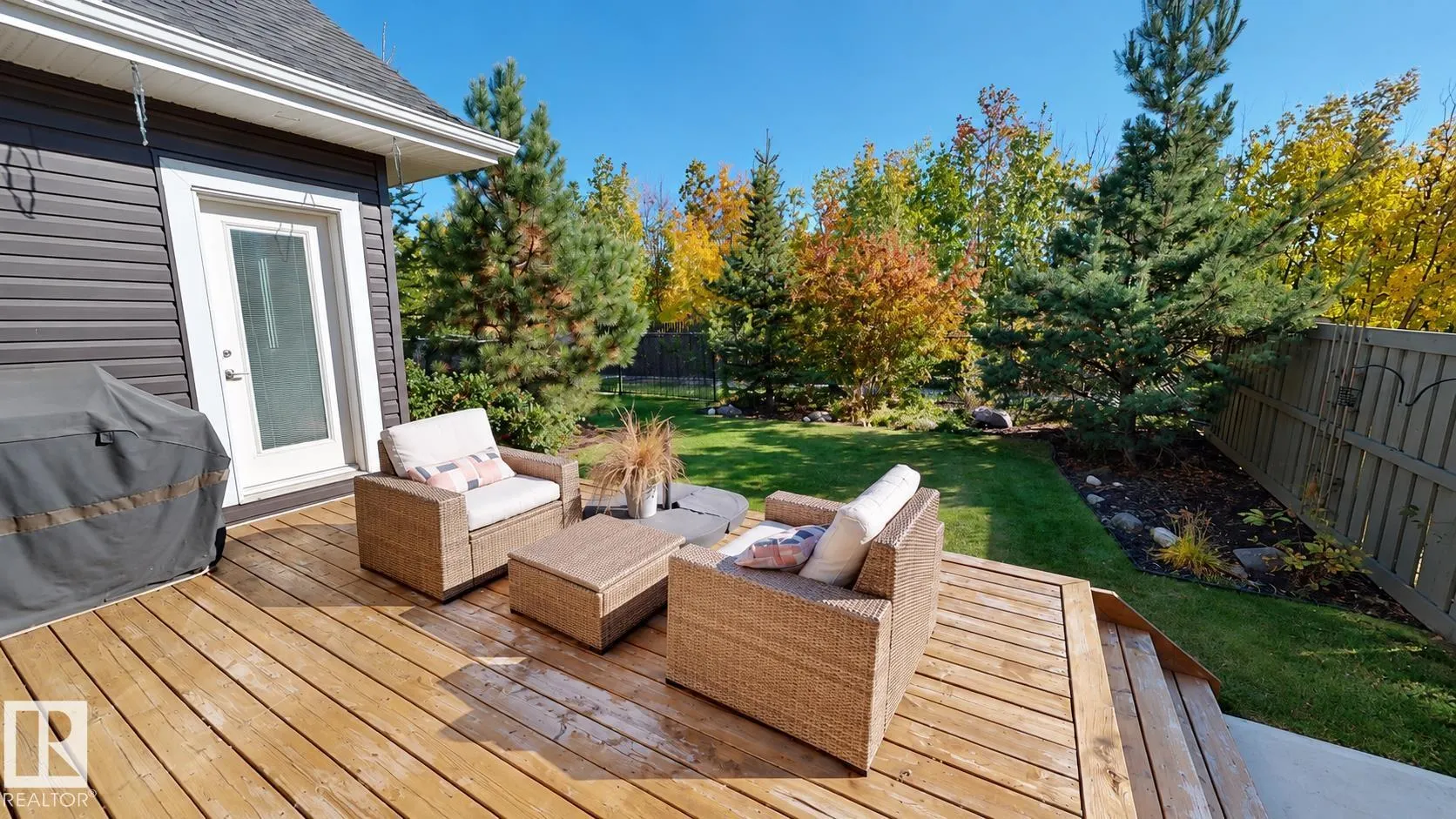 3381 CHICKADEE Drive