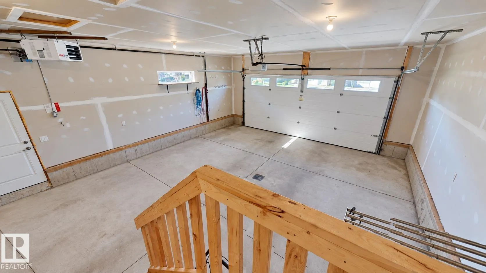 3381 CHICKADEE Drive