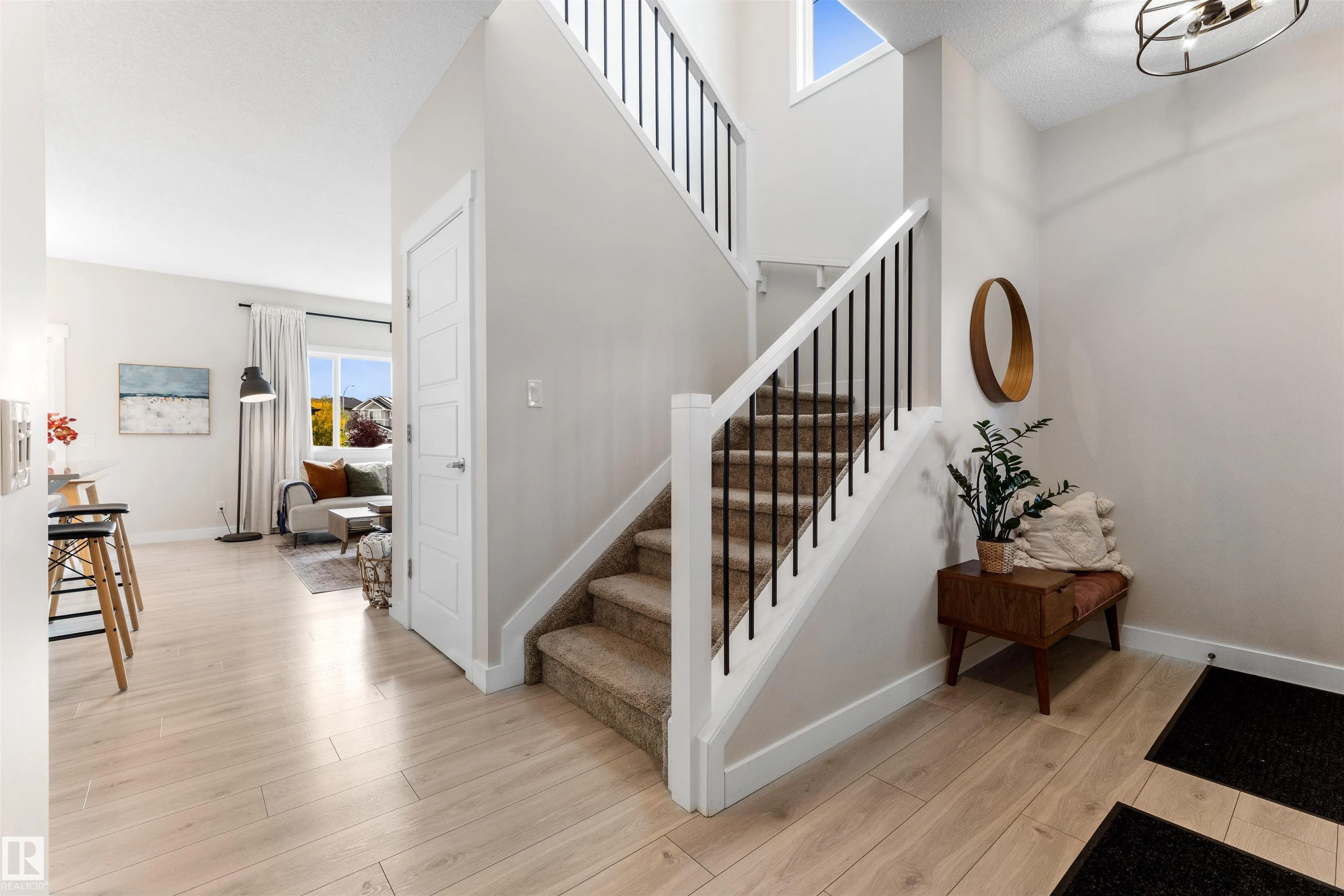 30 ABERDEEN Crescent