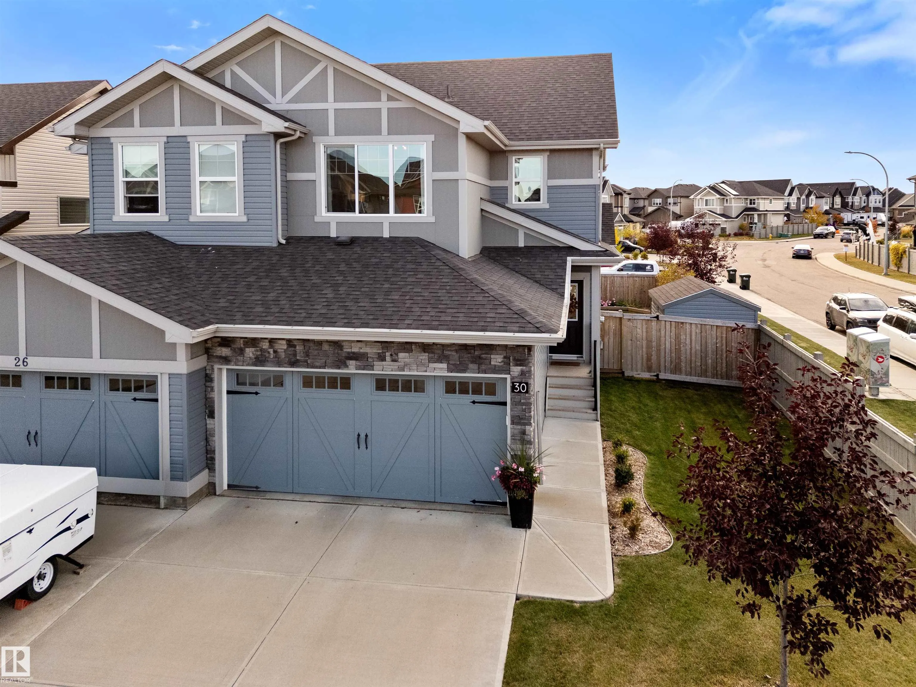 30 ABERDEEN Crescent
