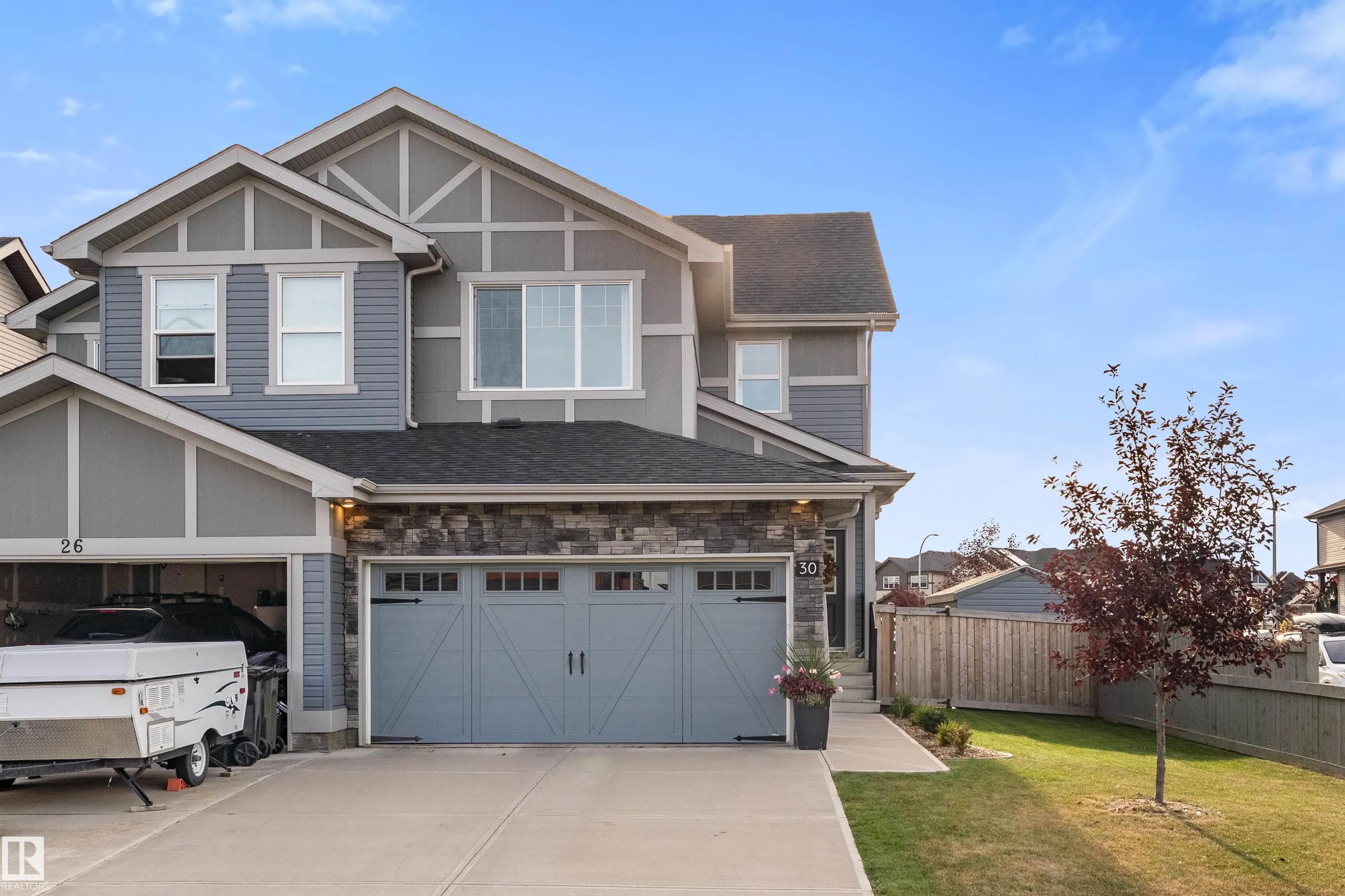 30 ABERDEEN Crescent