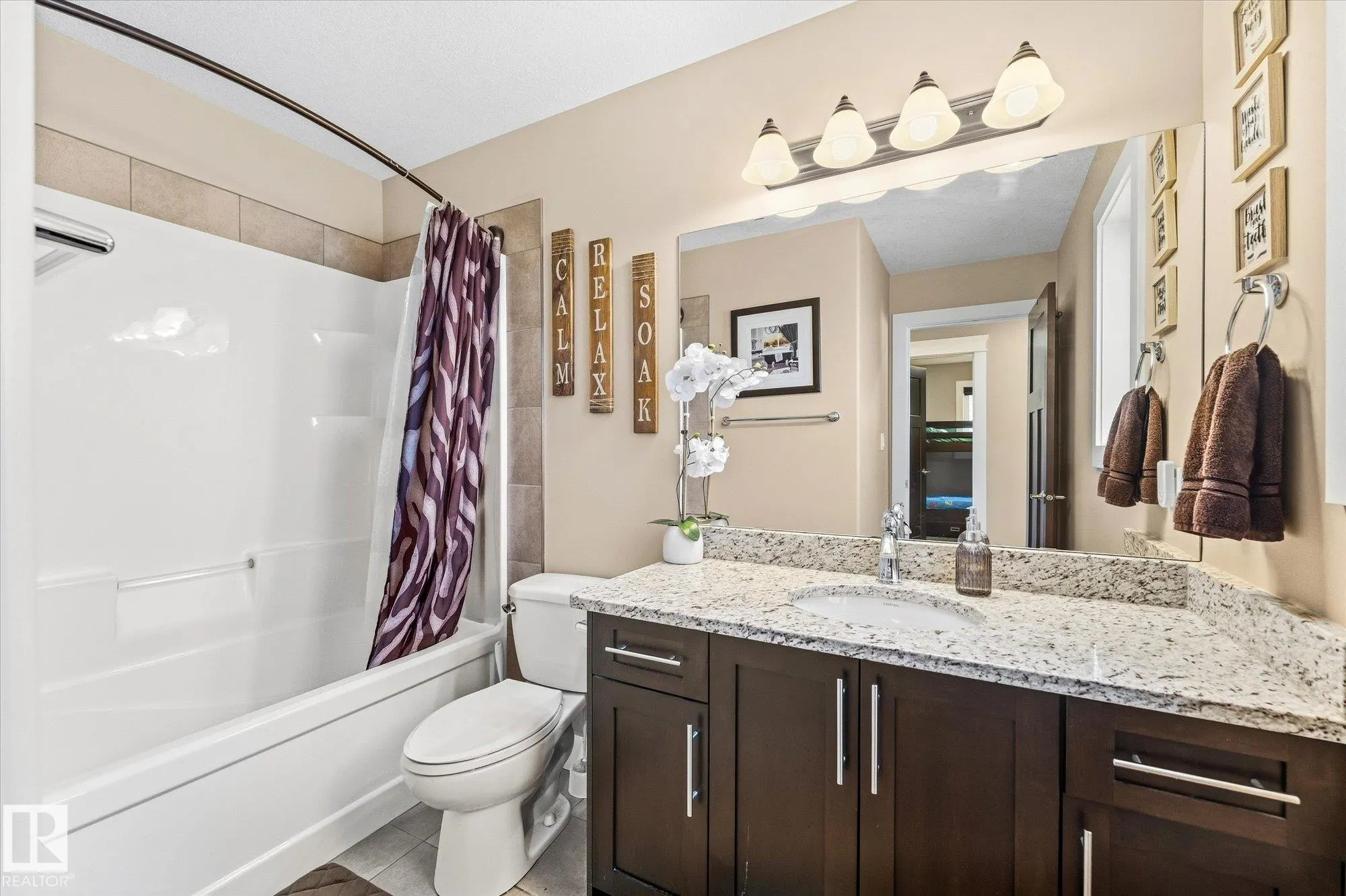 53 RIDGEVIEW Close