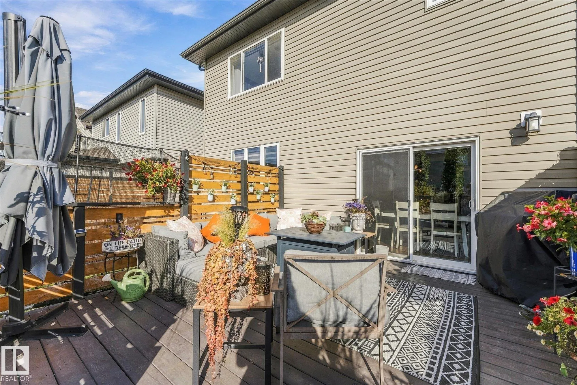 53 RIDGEVIEW Close