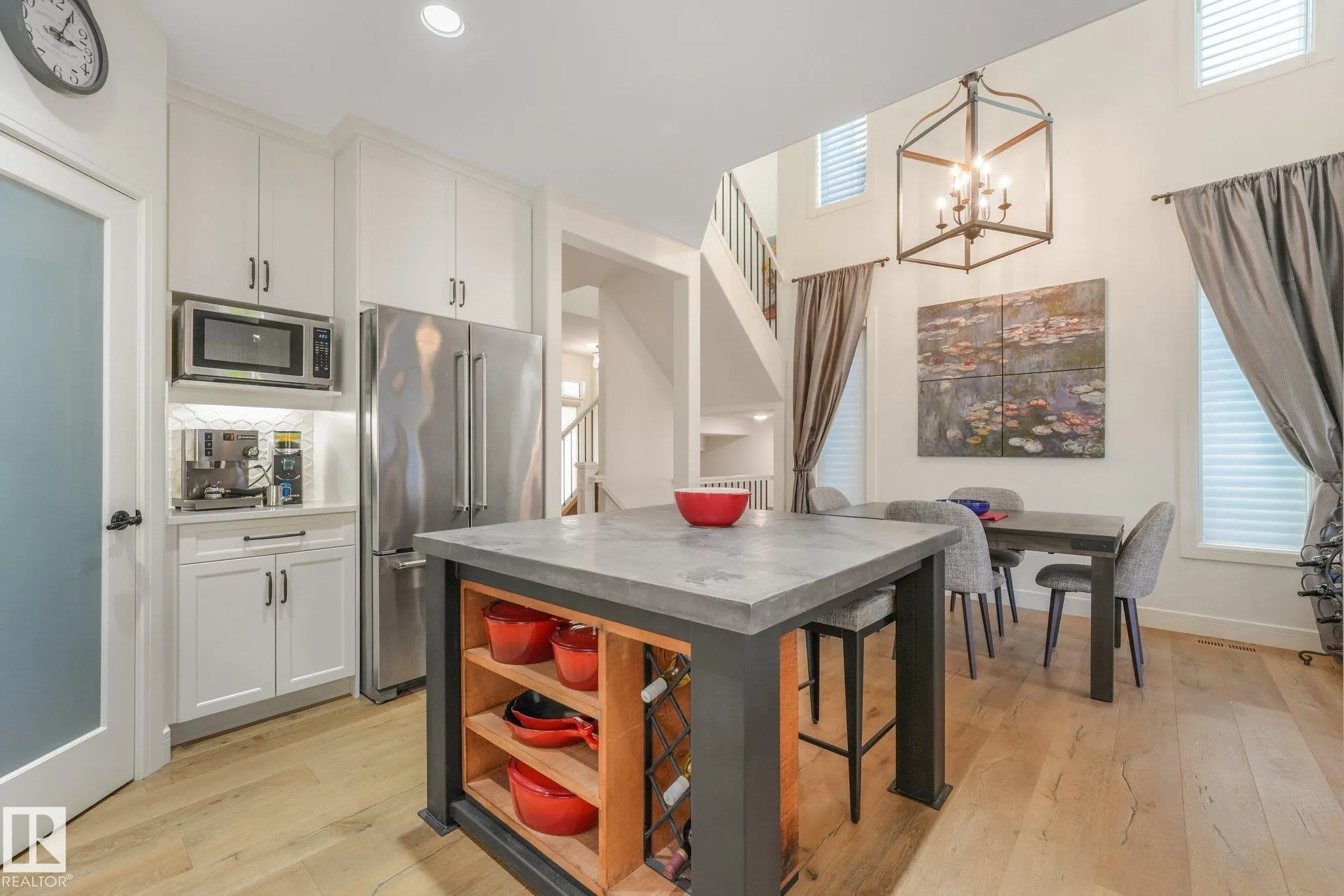 16 FOSBURY Link