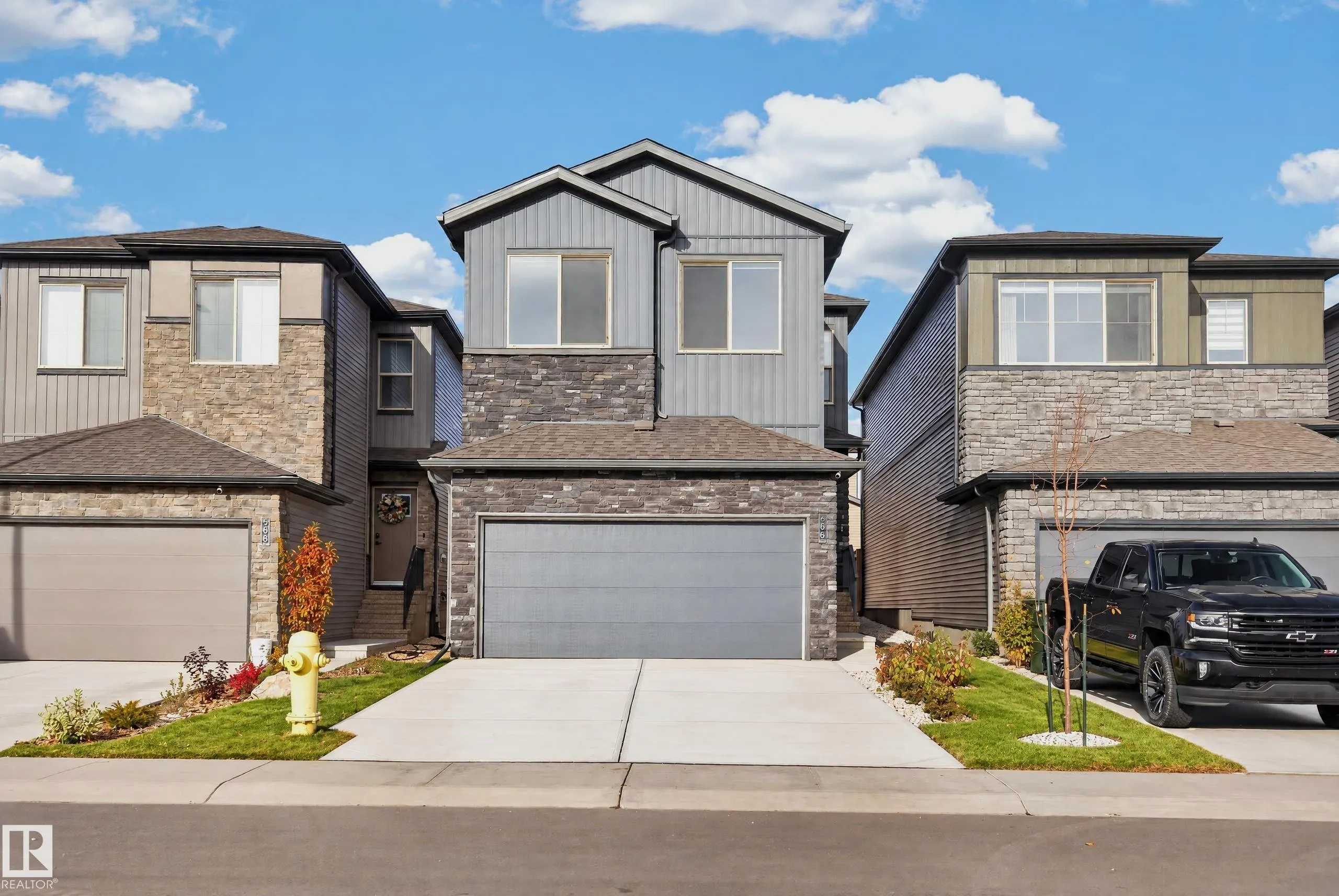 66 GLADSTONE Bend