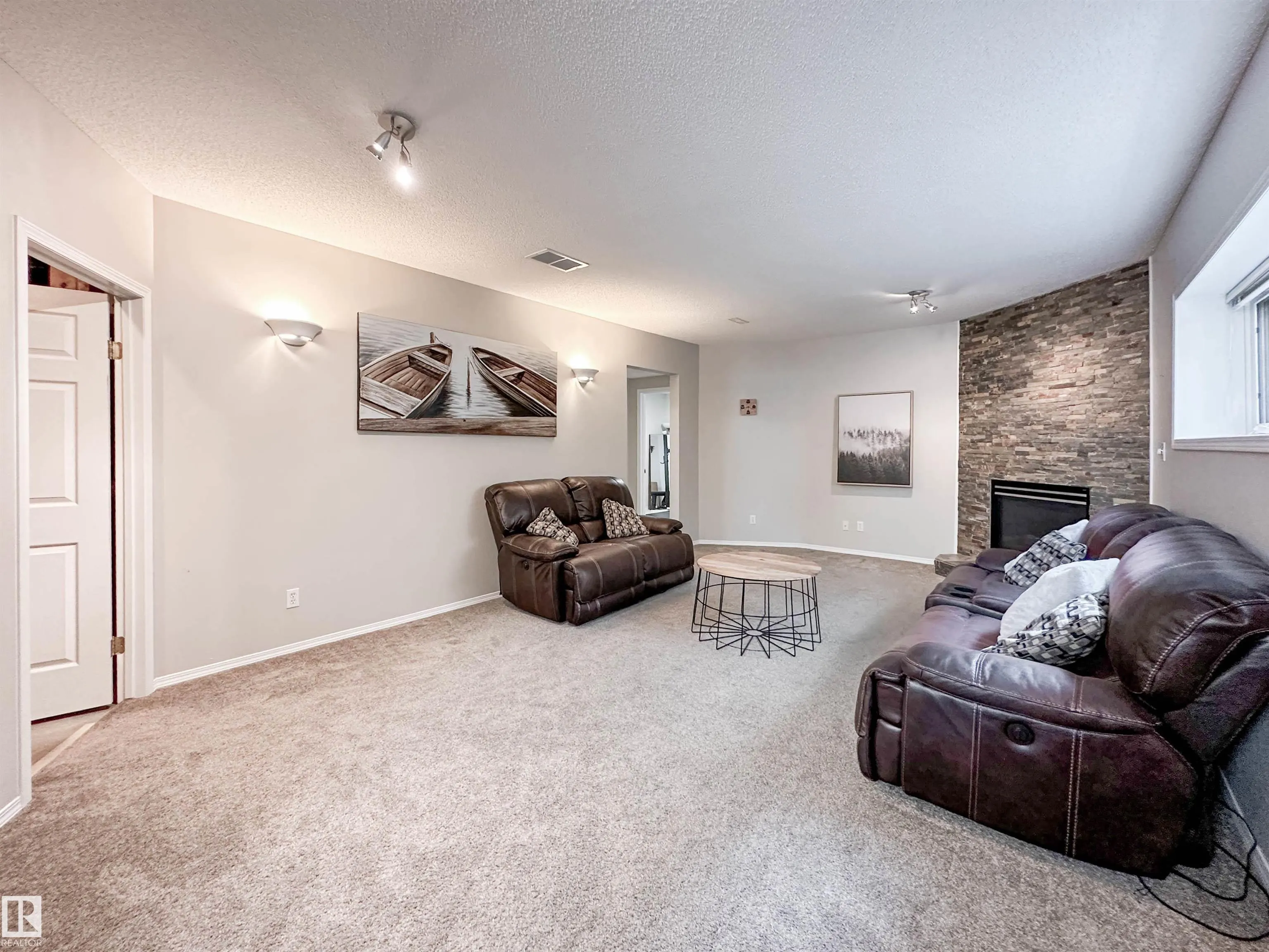 168 HERITAGE Drive