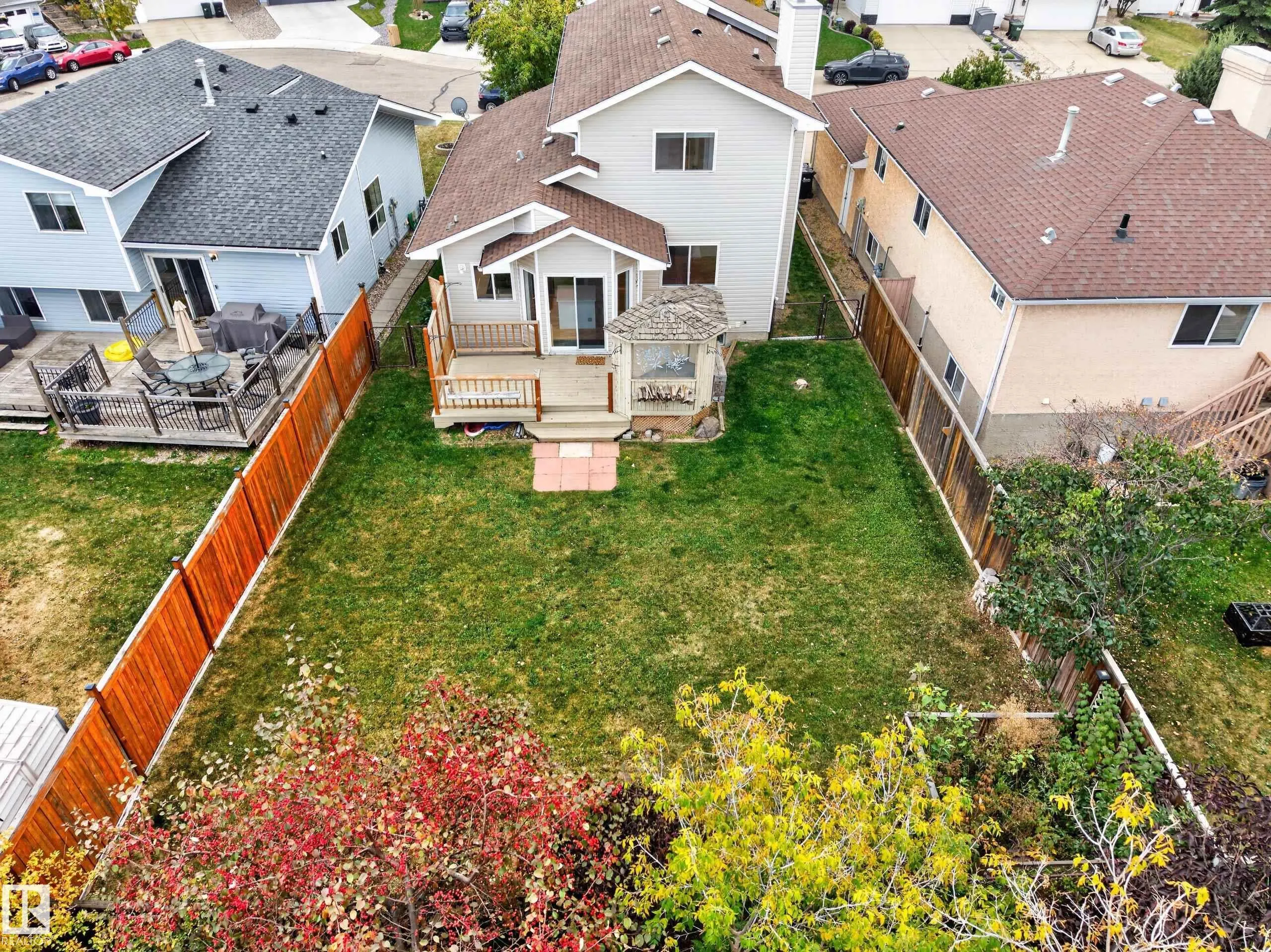 64 CRYSTAL Way
