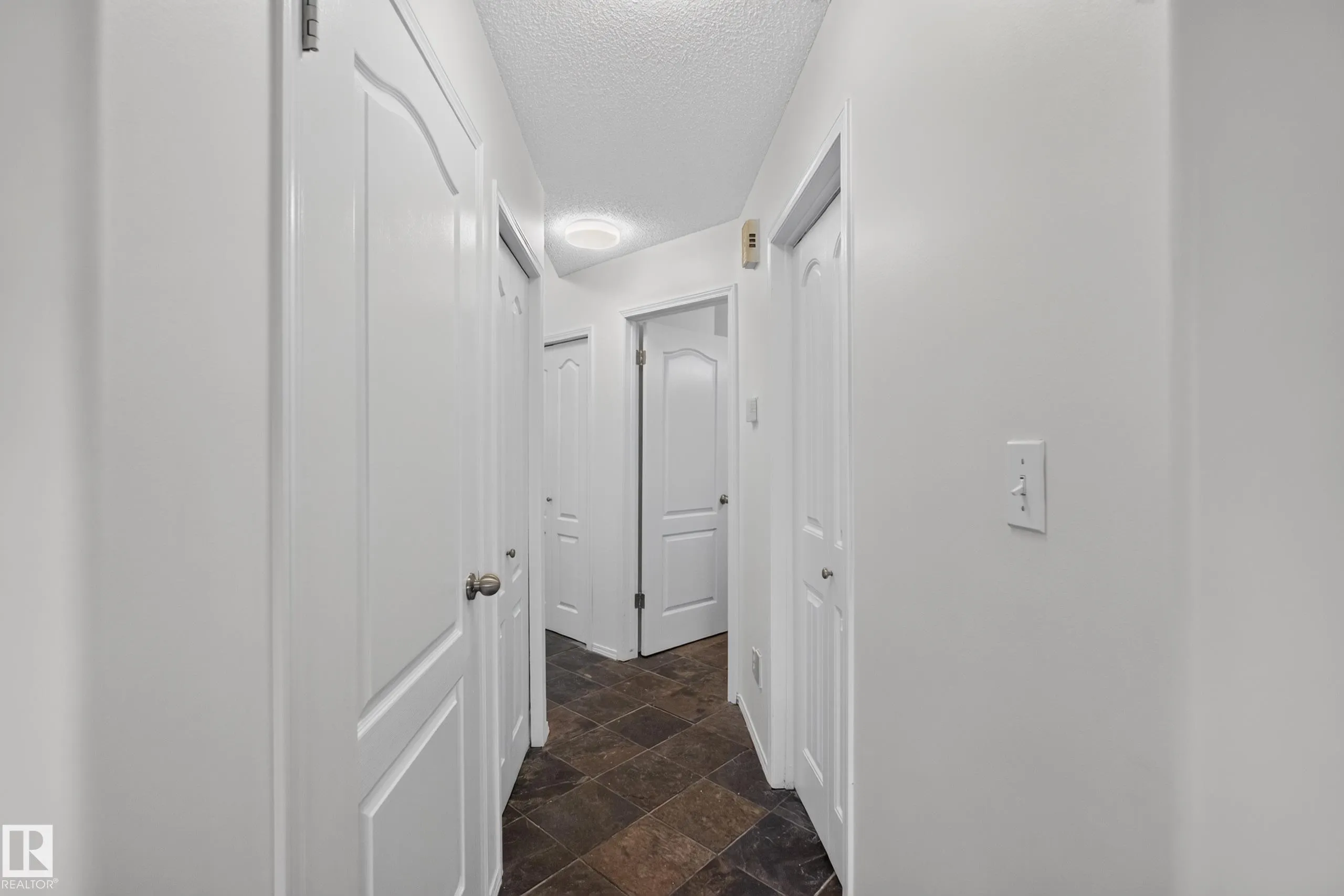64 CRYSTAL Way