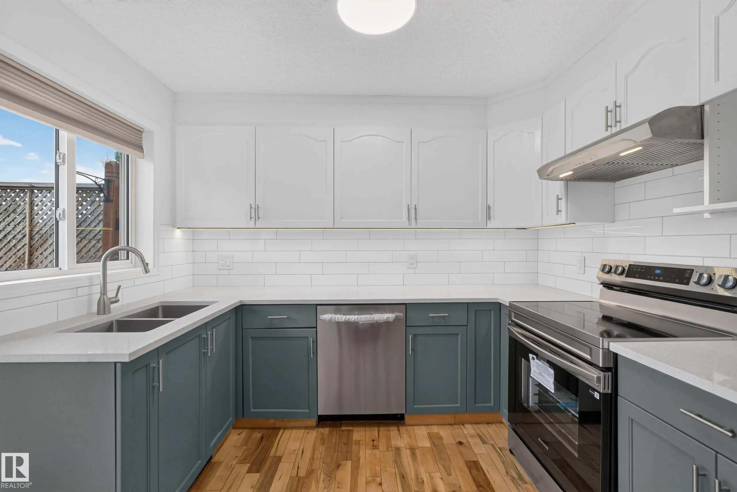 64 CRYSTAL Way