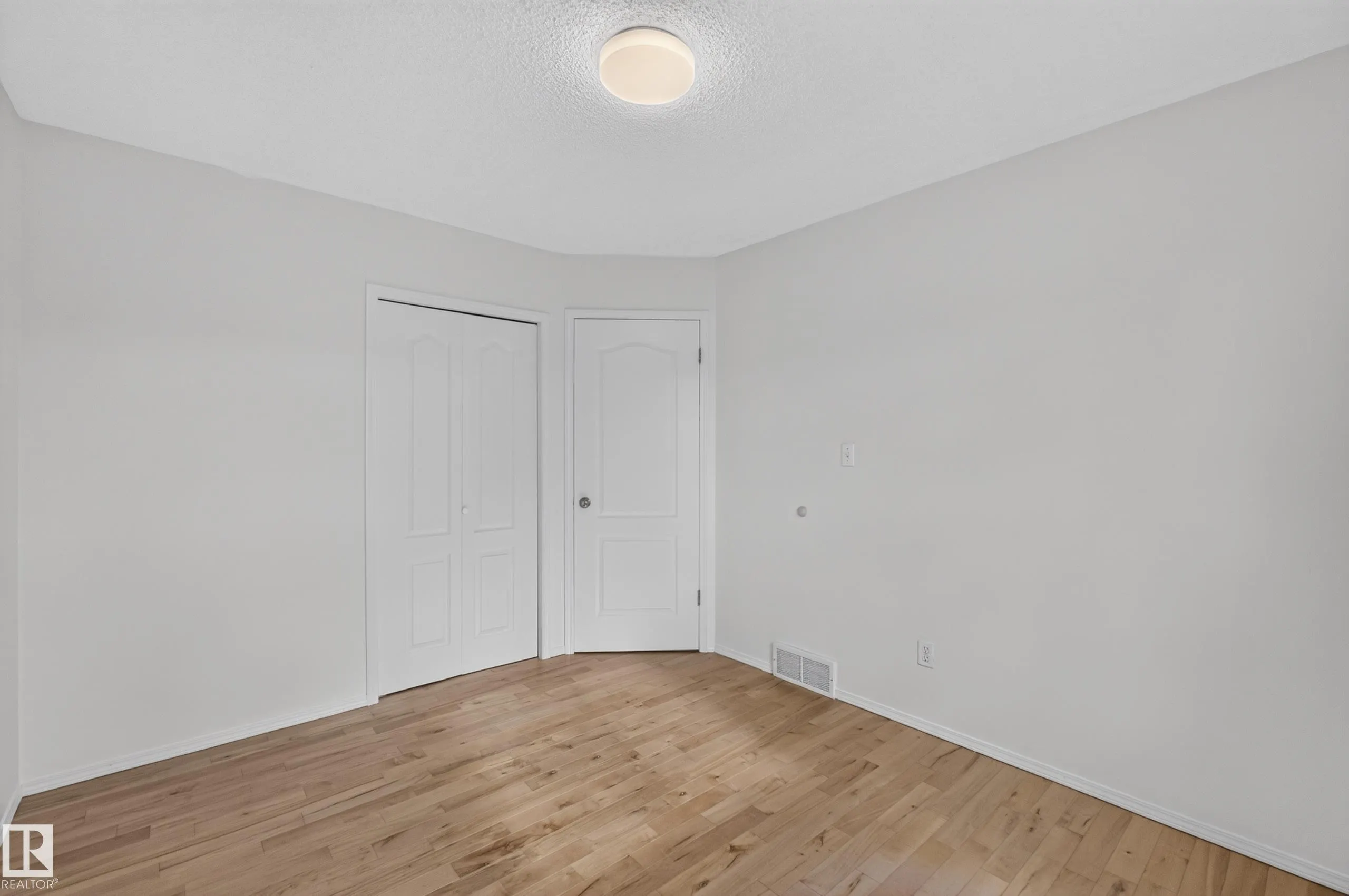 64 CRYSTAL Way