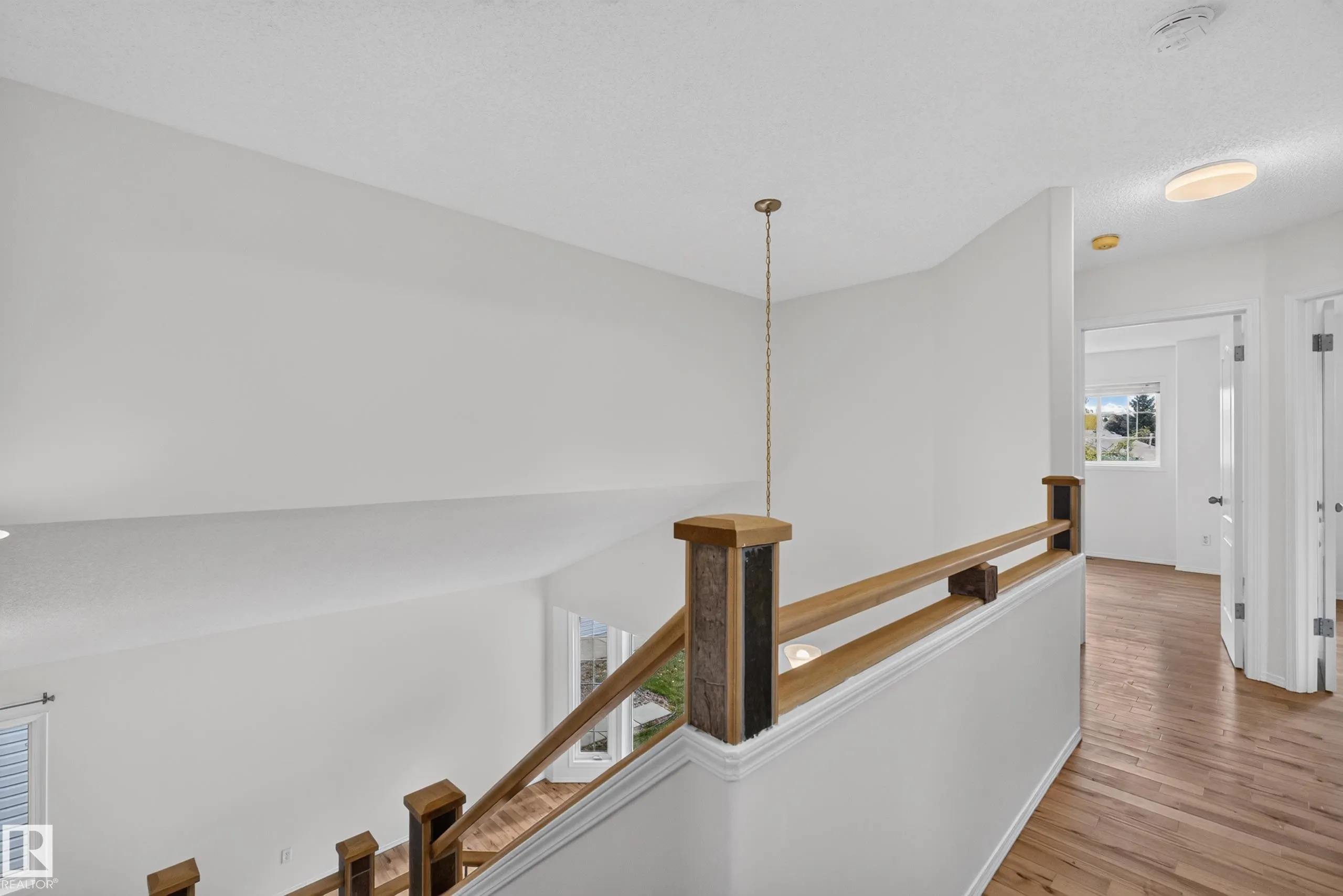 64 CRYSTAL Way