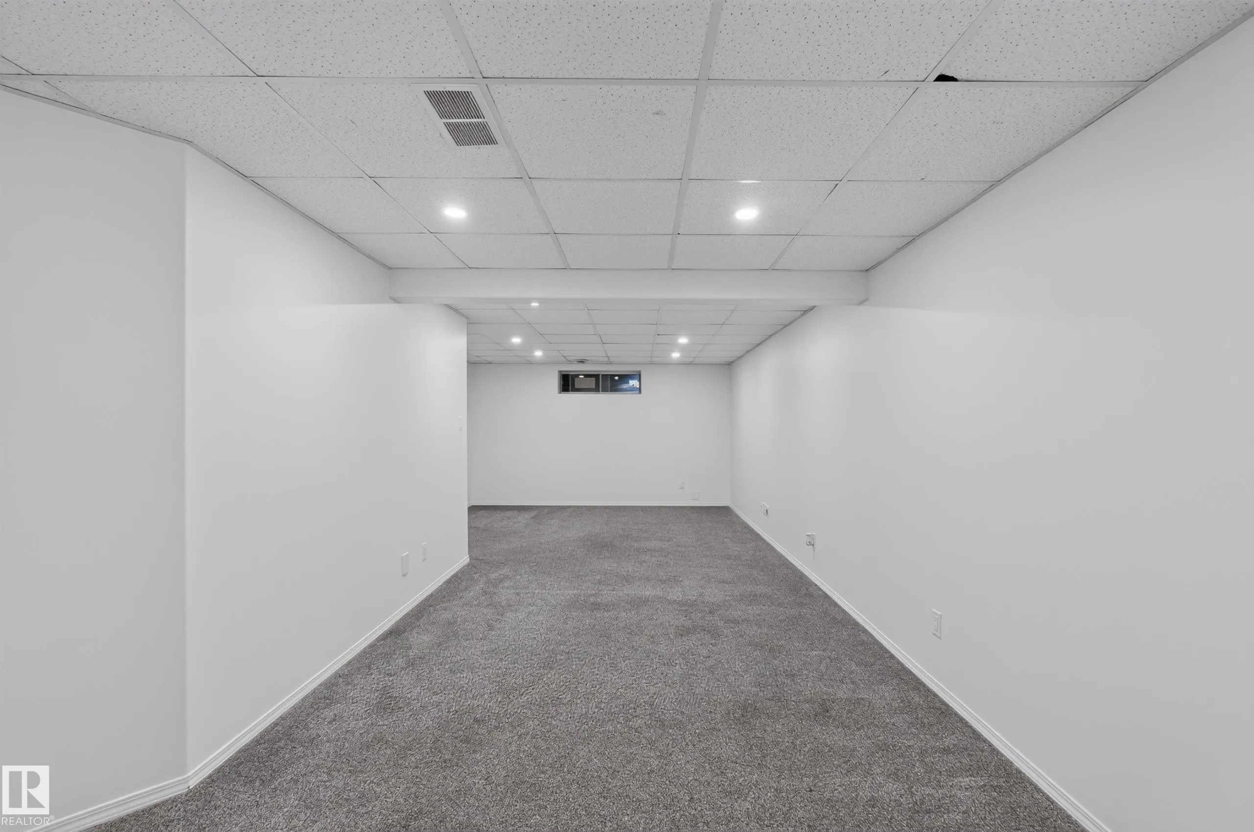 64 CRYSTAL Way