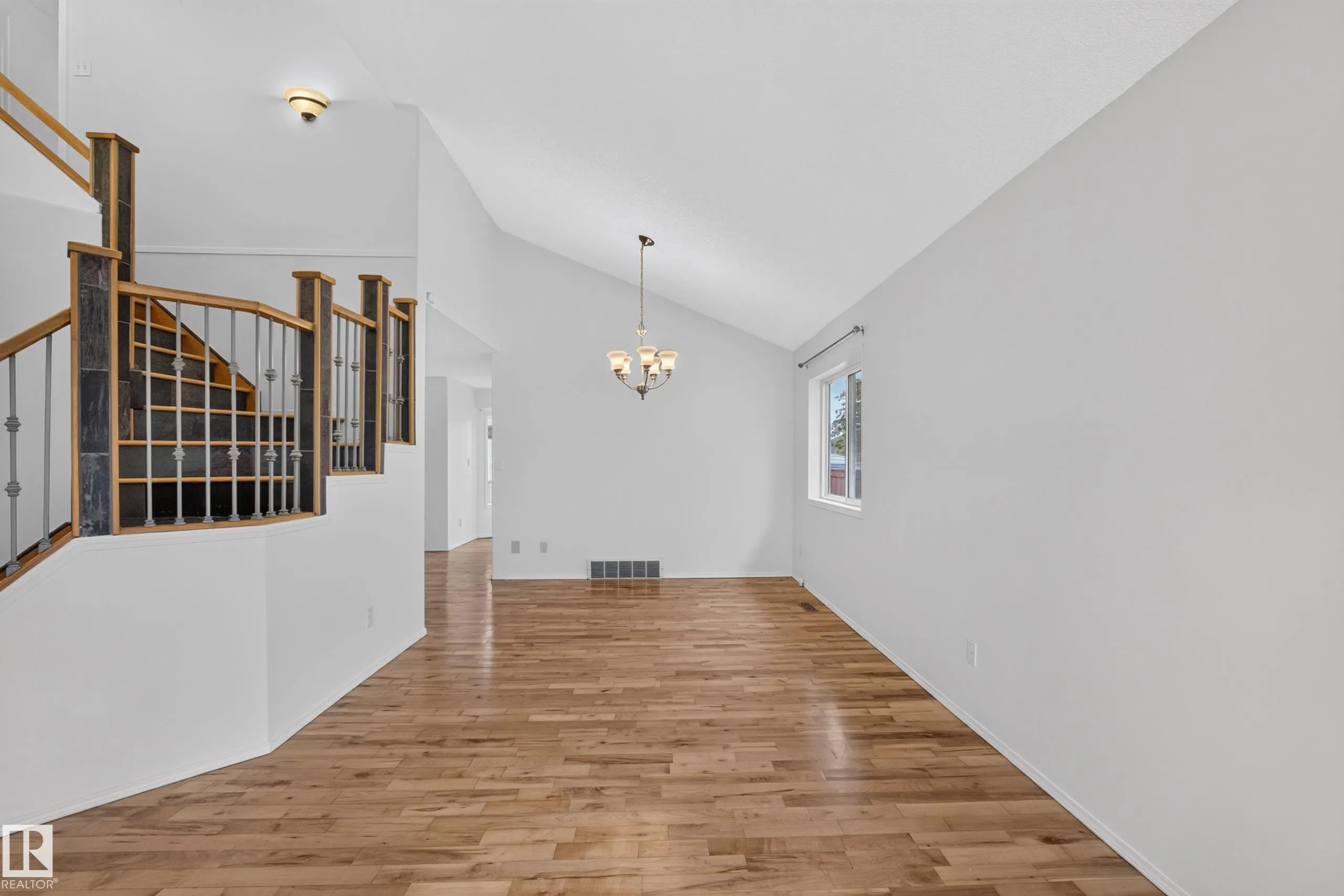 64 CRYSTAL Way