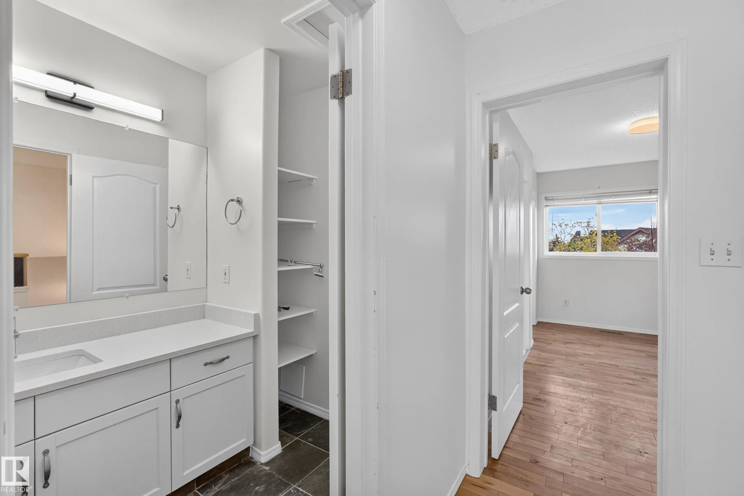 64 CRYSTAL Way