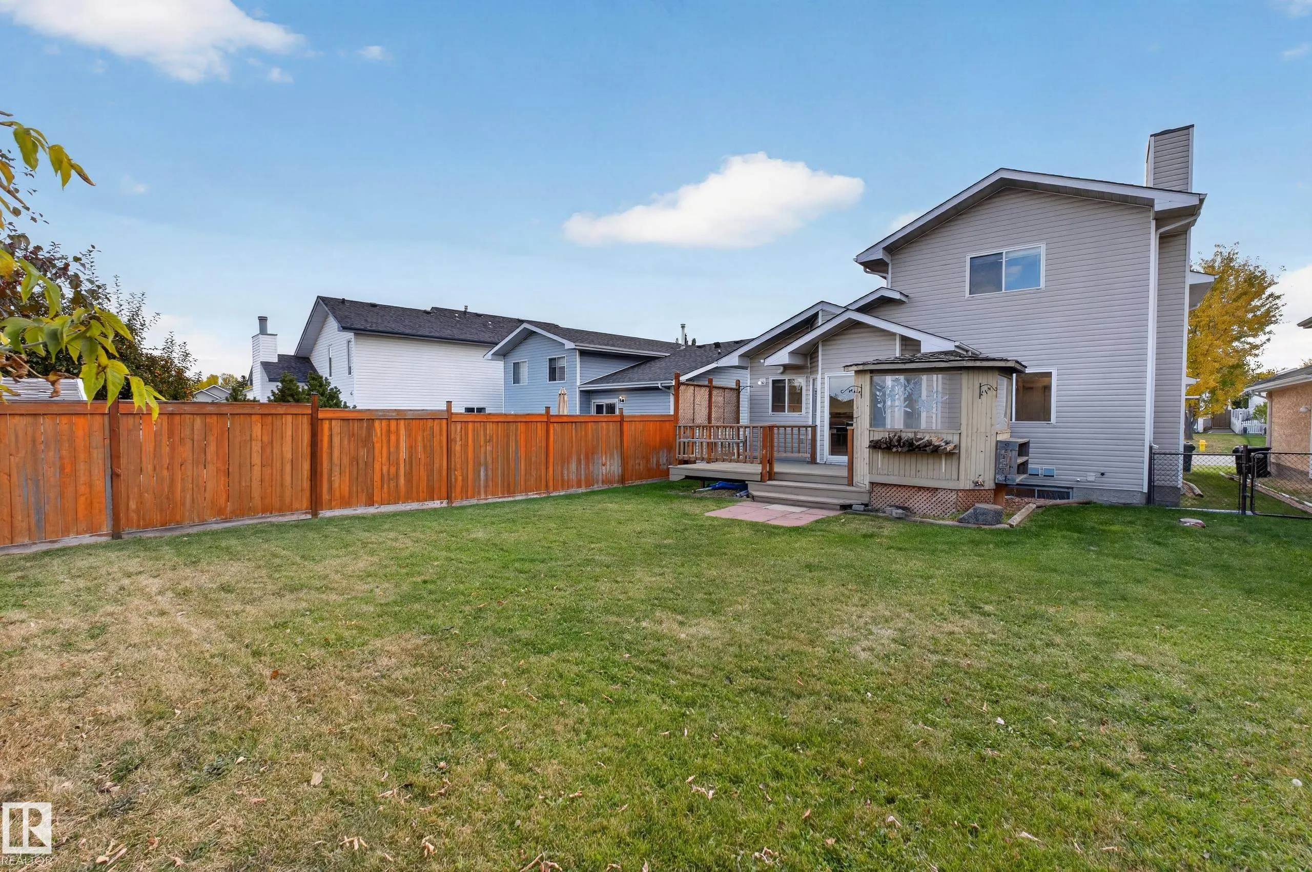 64 CRYSTAL Way