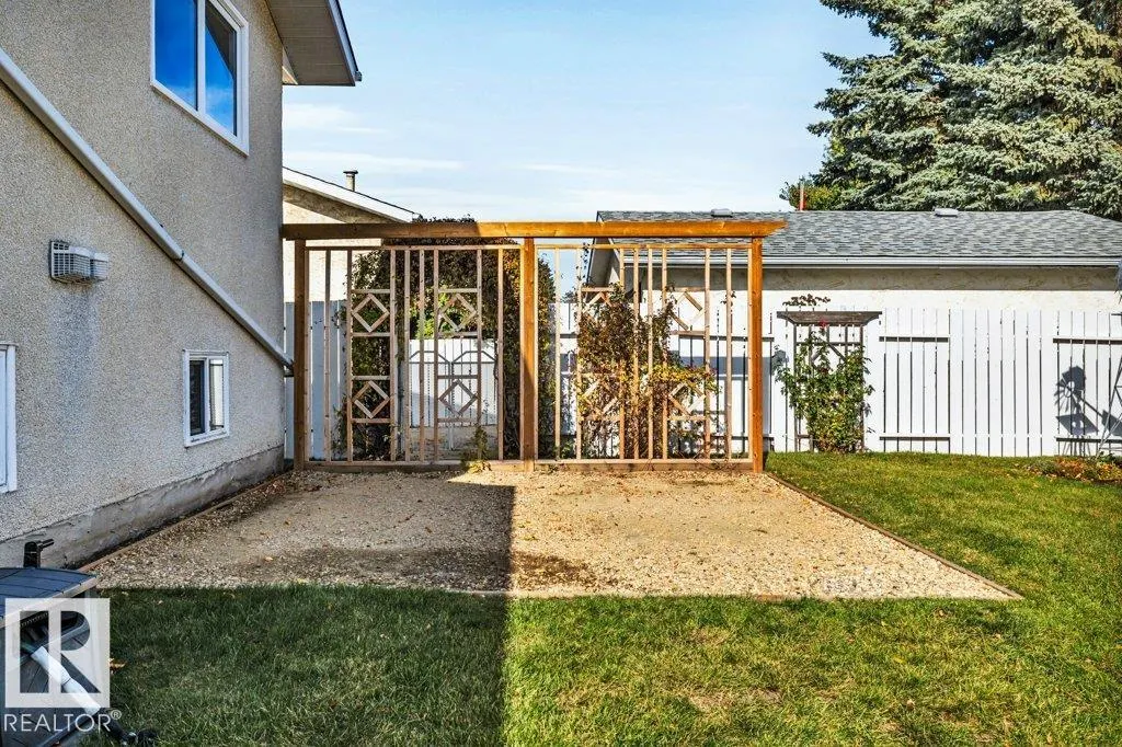176 LAROSE Drive