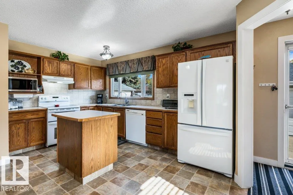 176 LAROSE Drive