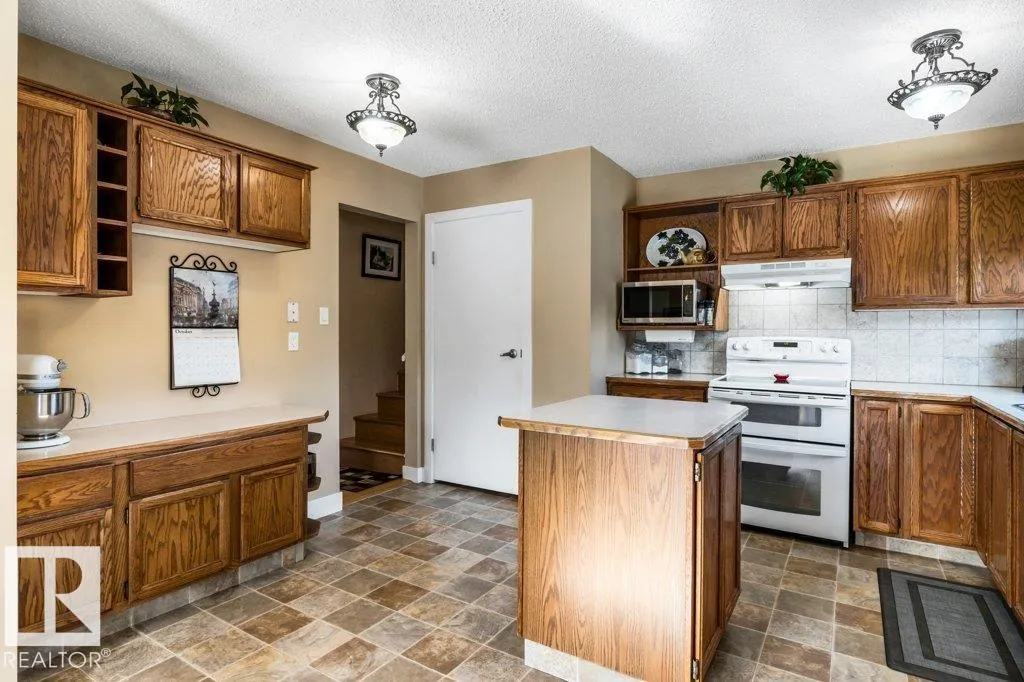 176 LAROSE Drive