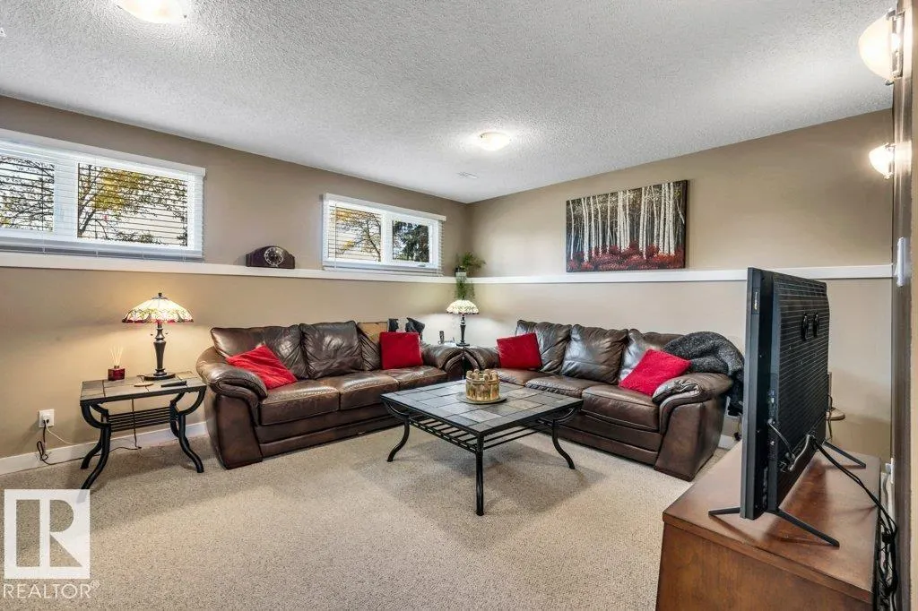 176 LAROSE Drive