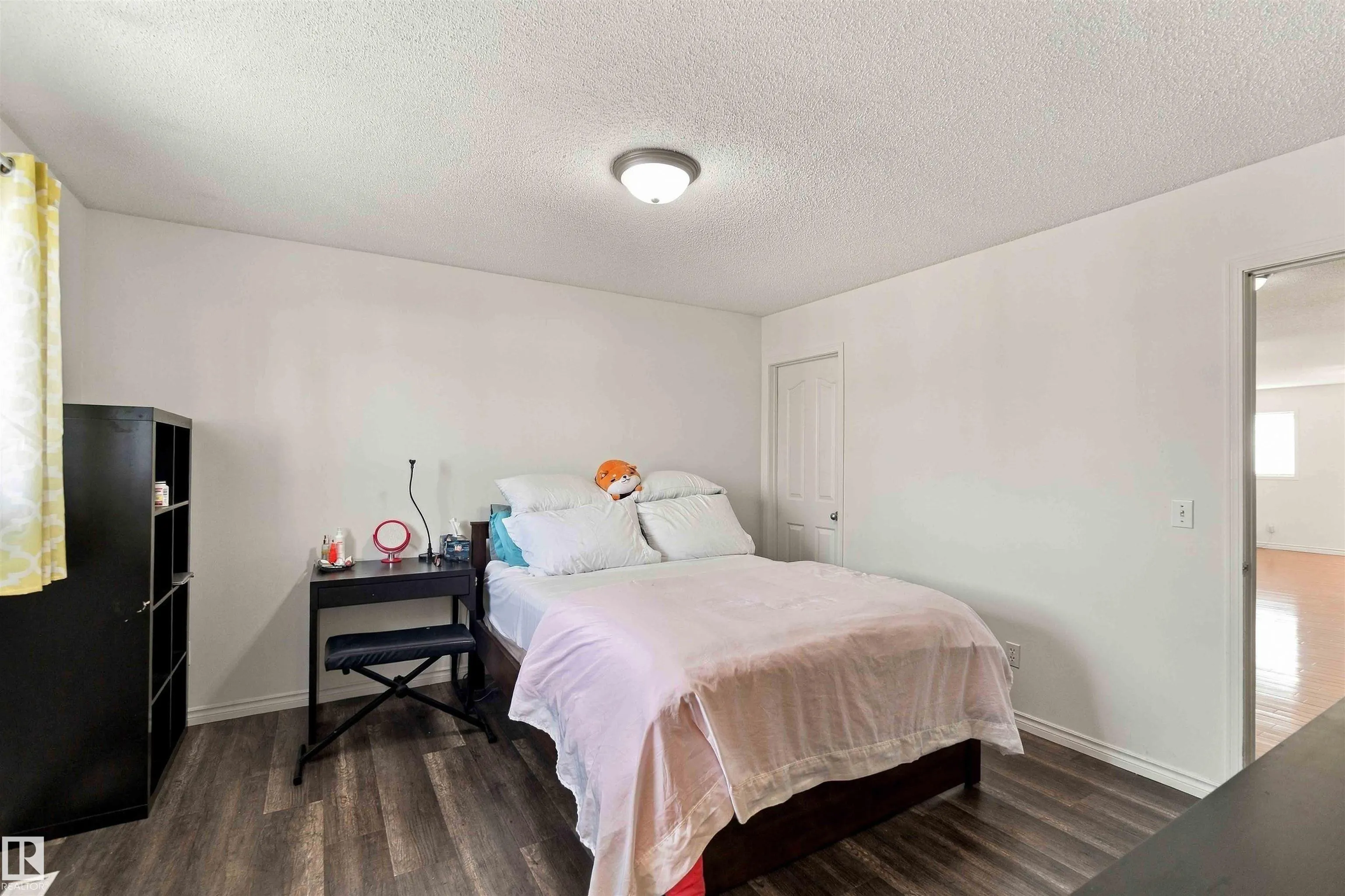 3524 MCLEAN Crescent