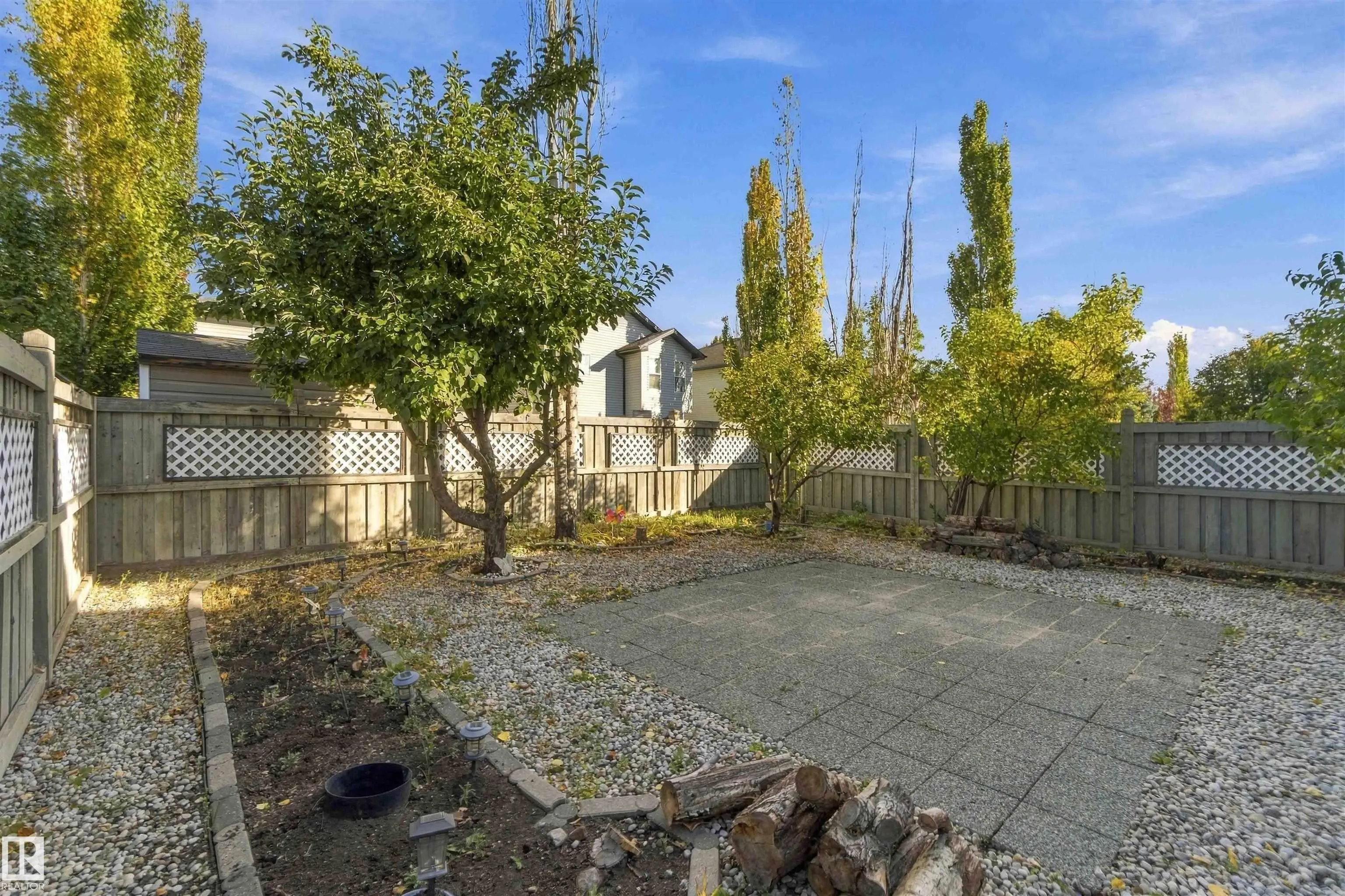 3524 MCLEAN Crescent