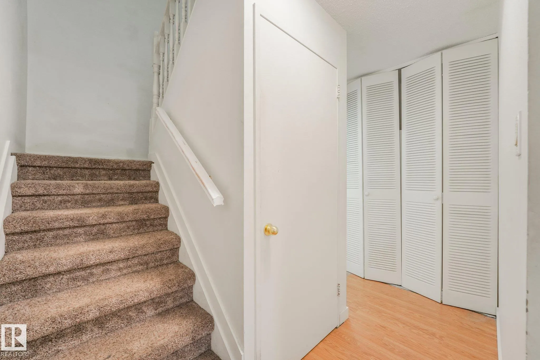 144 ROSELAND Village