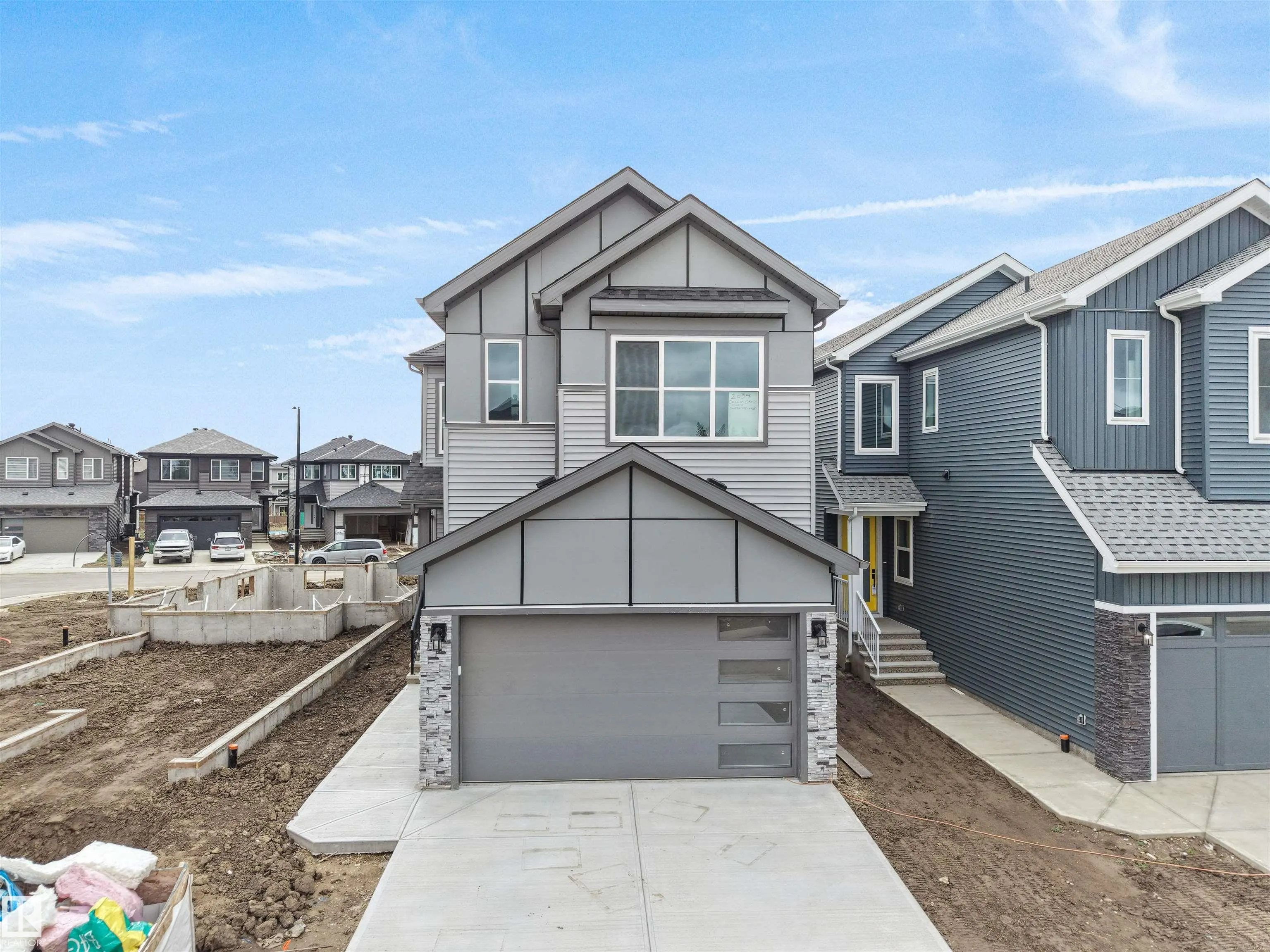 2039 collip crescent