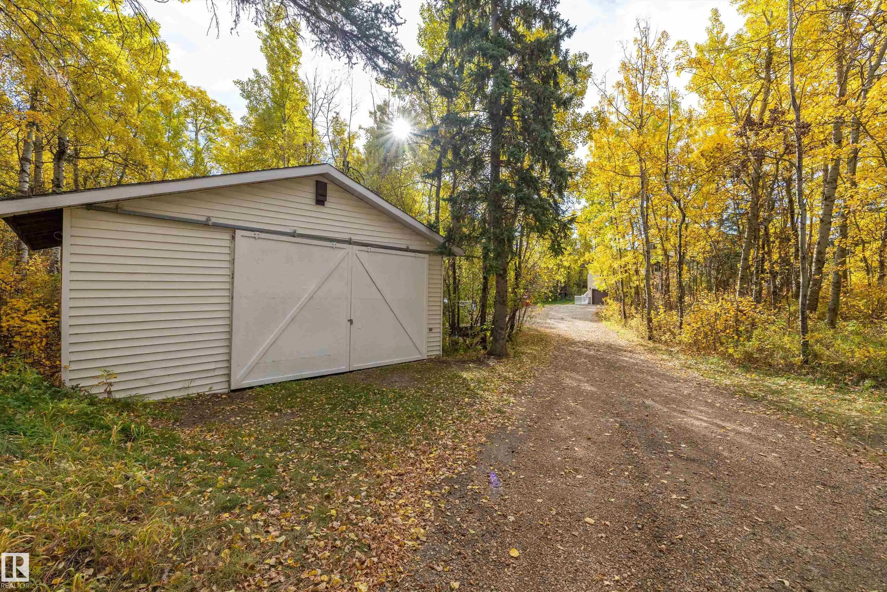 52470 RANGE ROAD 221