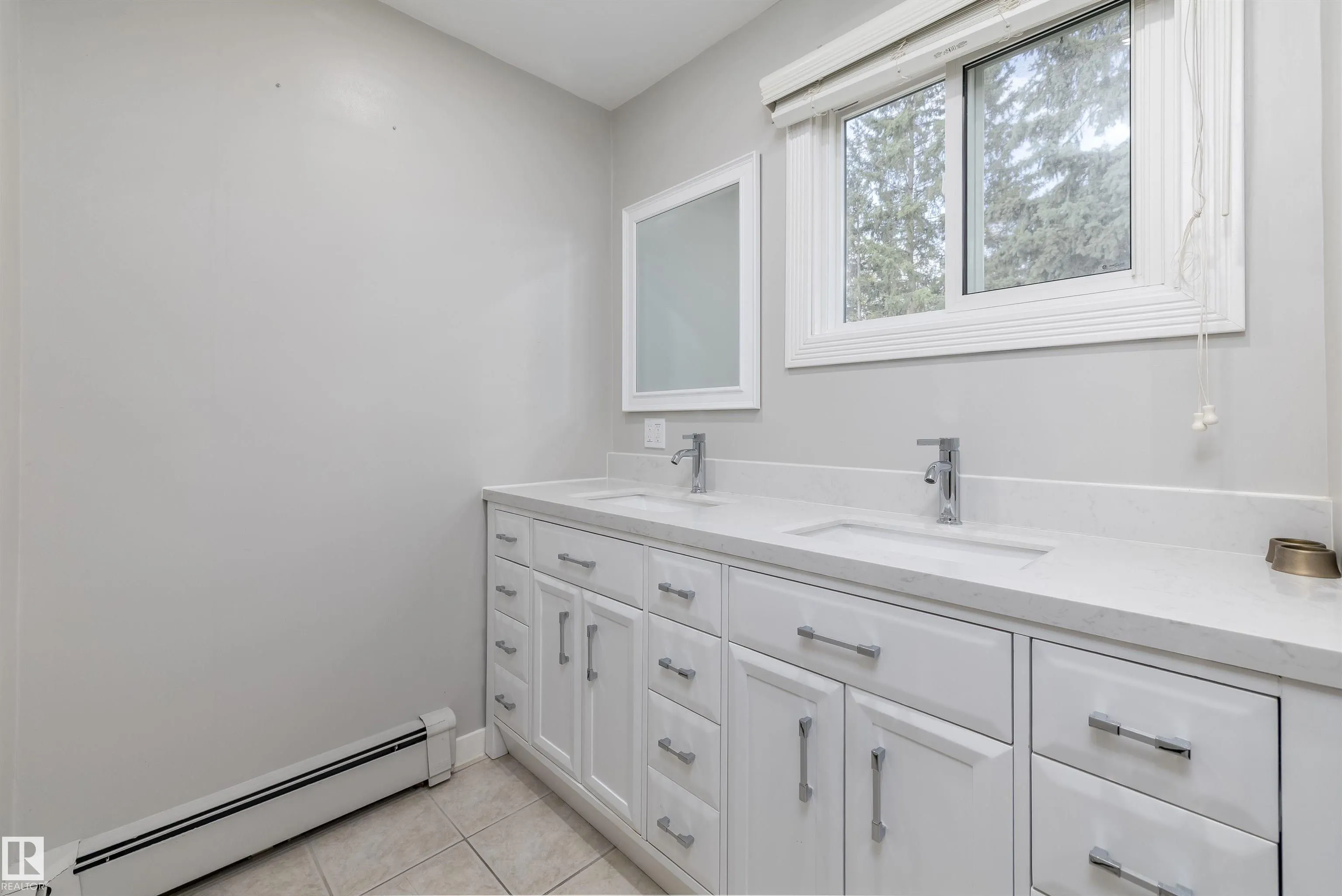52470 RANGE ROAD 221