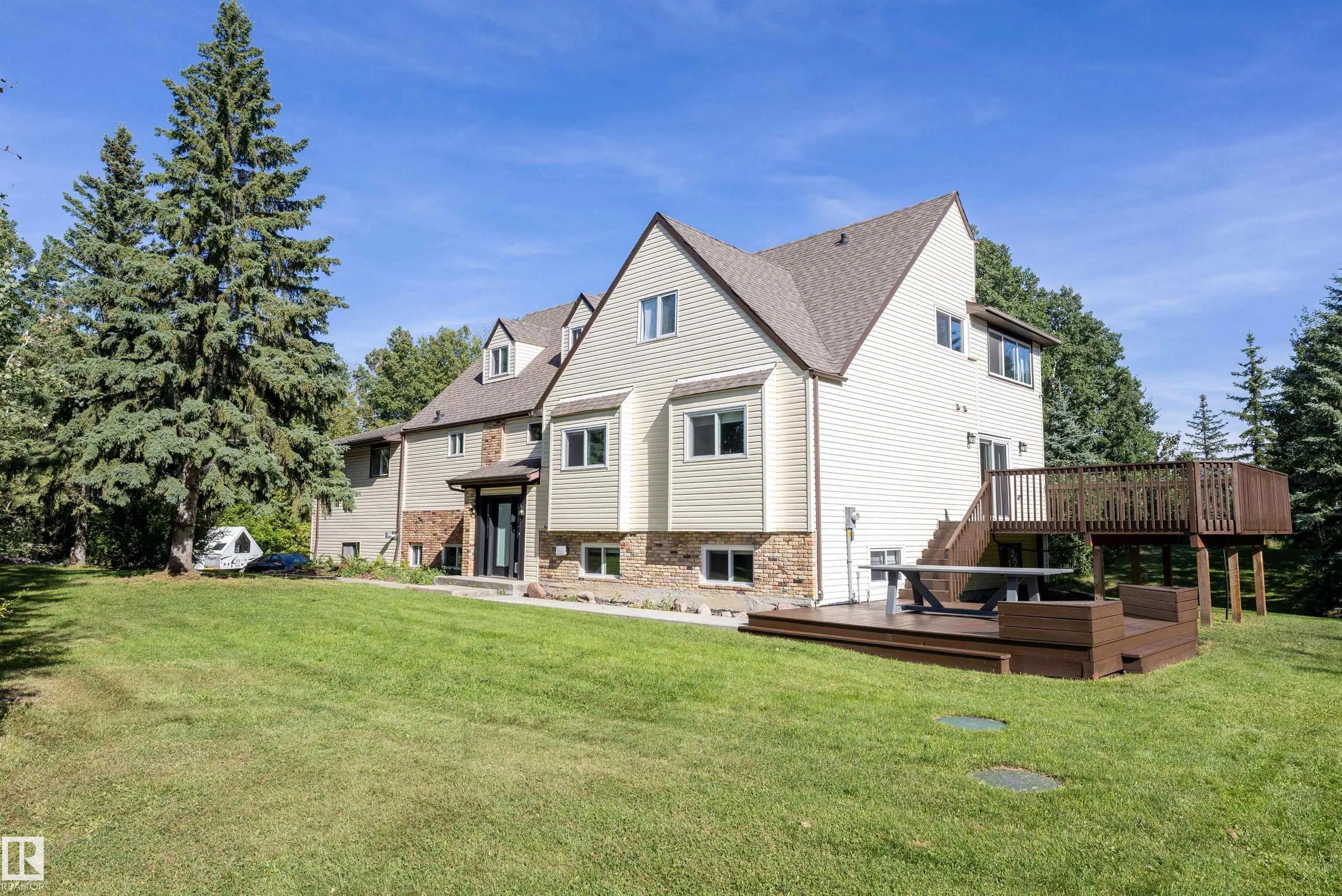 52470 RANGE ROAD 221