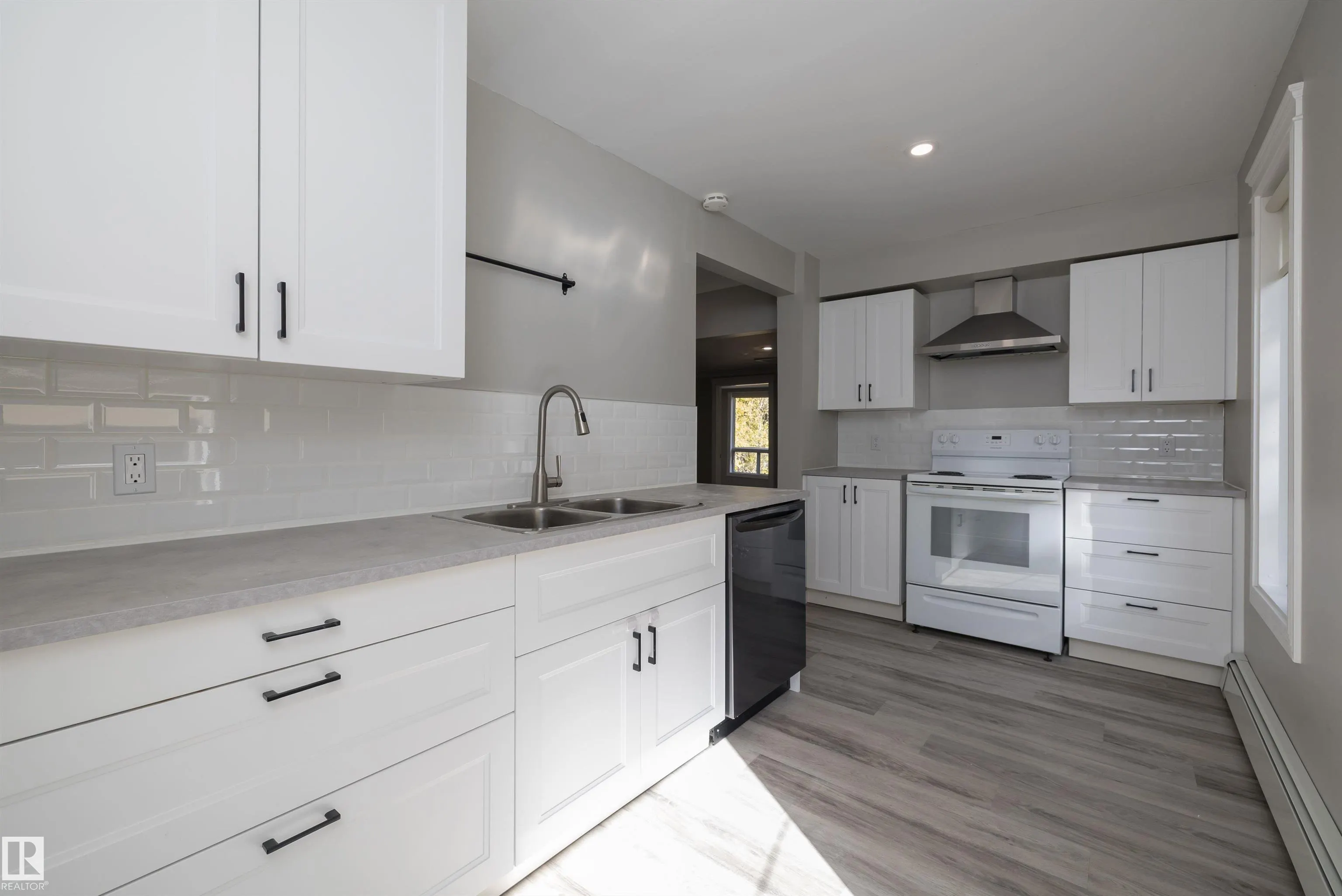 52470 RANGE ROAD 221