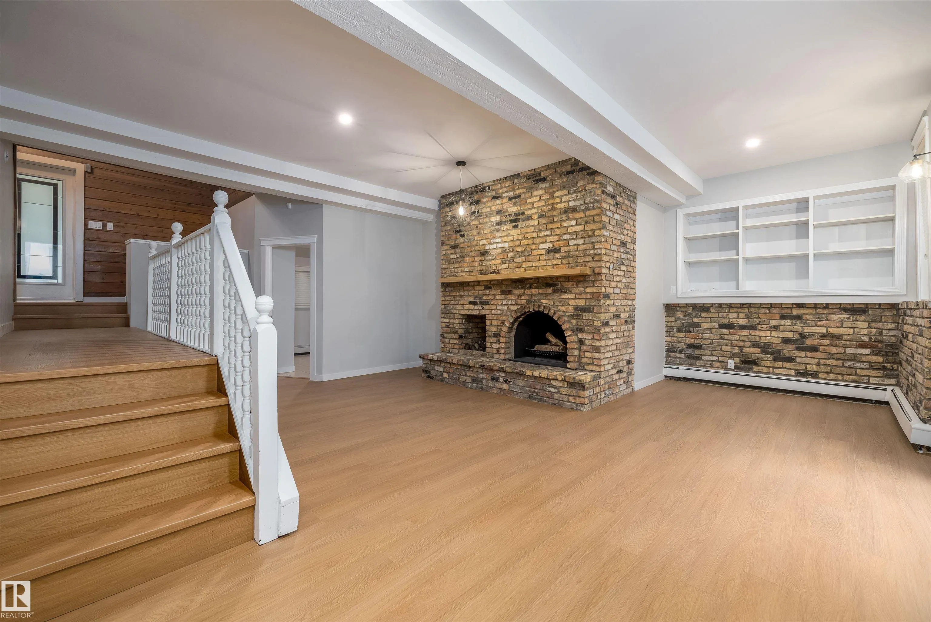 52470 RANGE ROAD 221