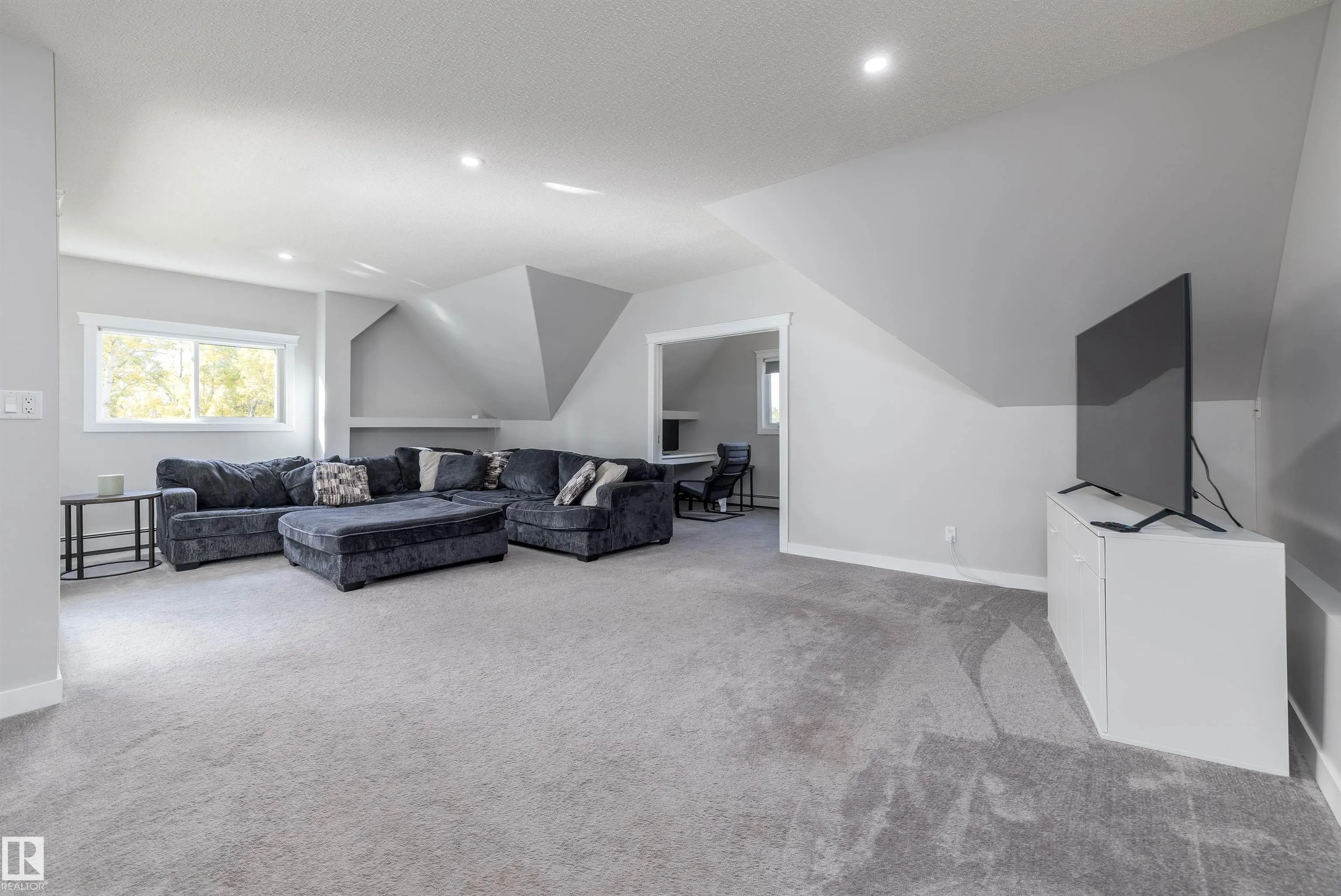 52470 RANGE ROAD 221