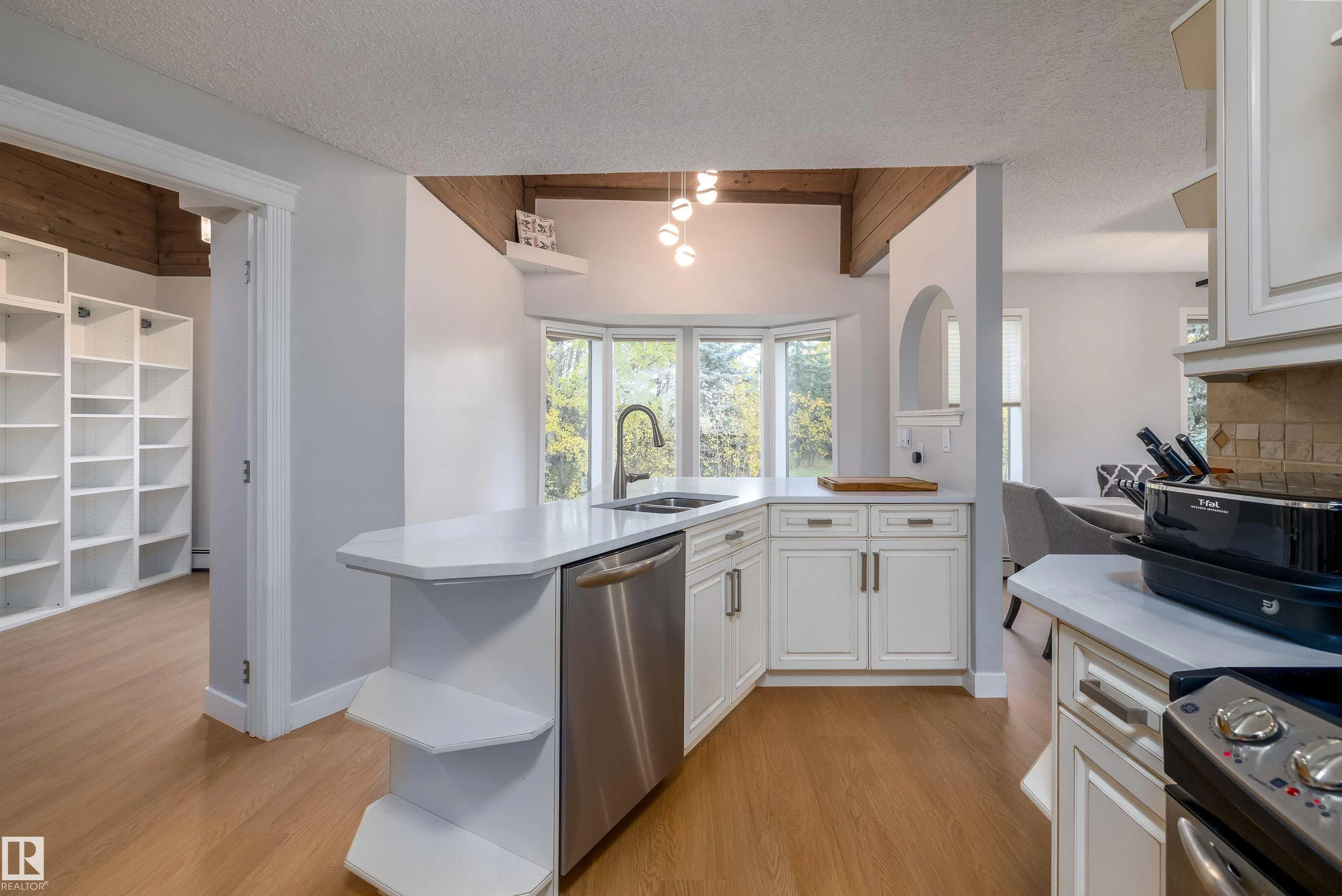 52470 RANGE ROAD 221