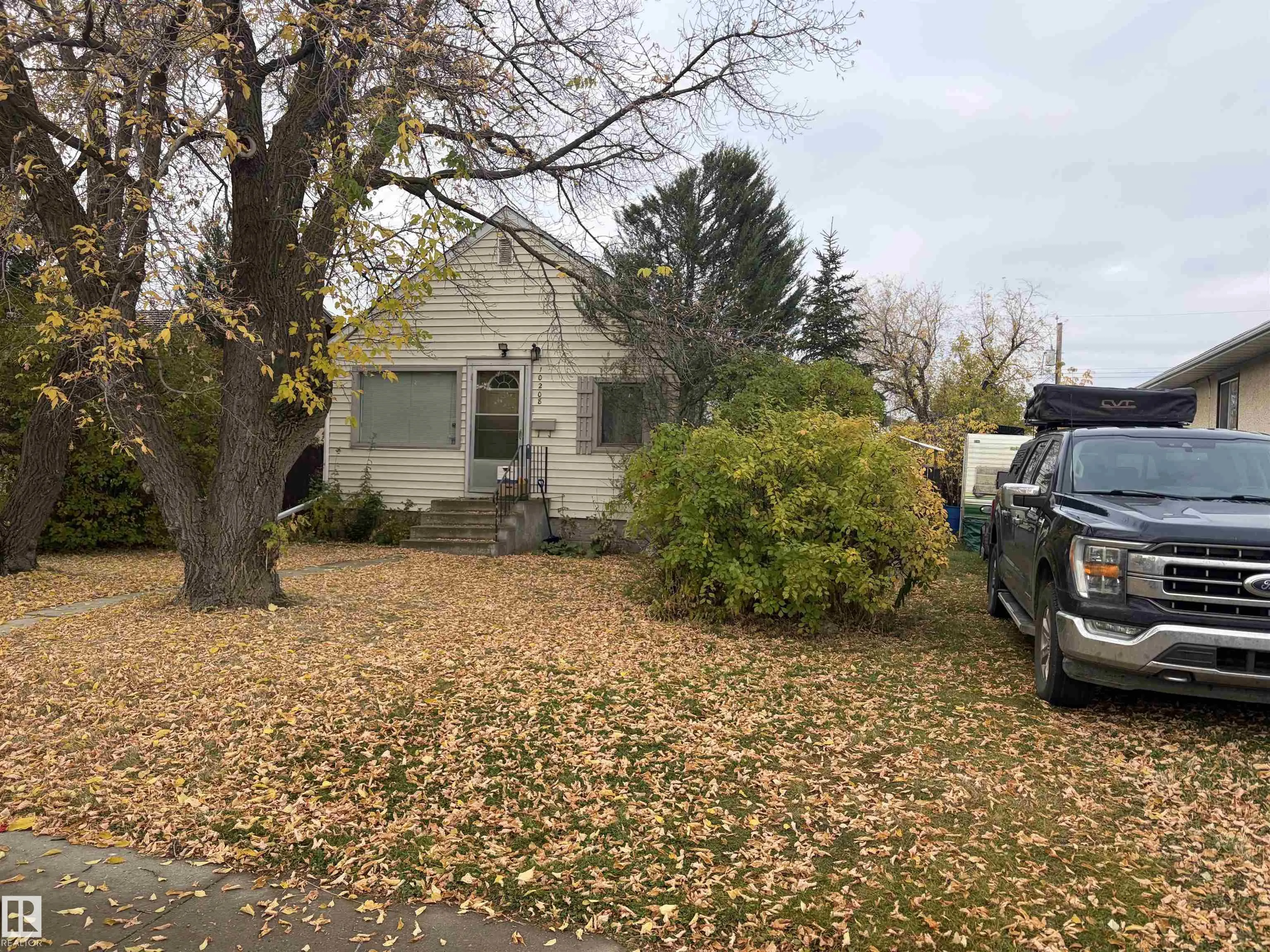 10208 158 Street