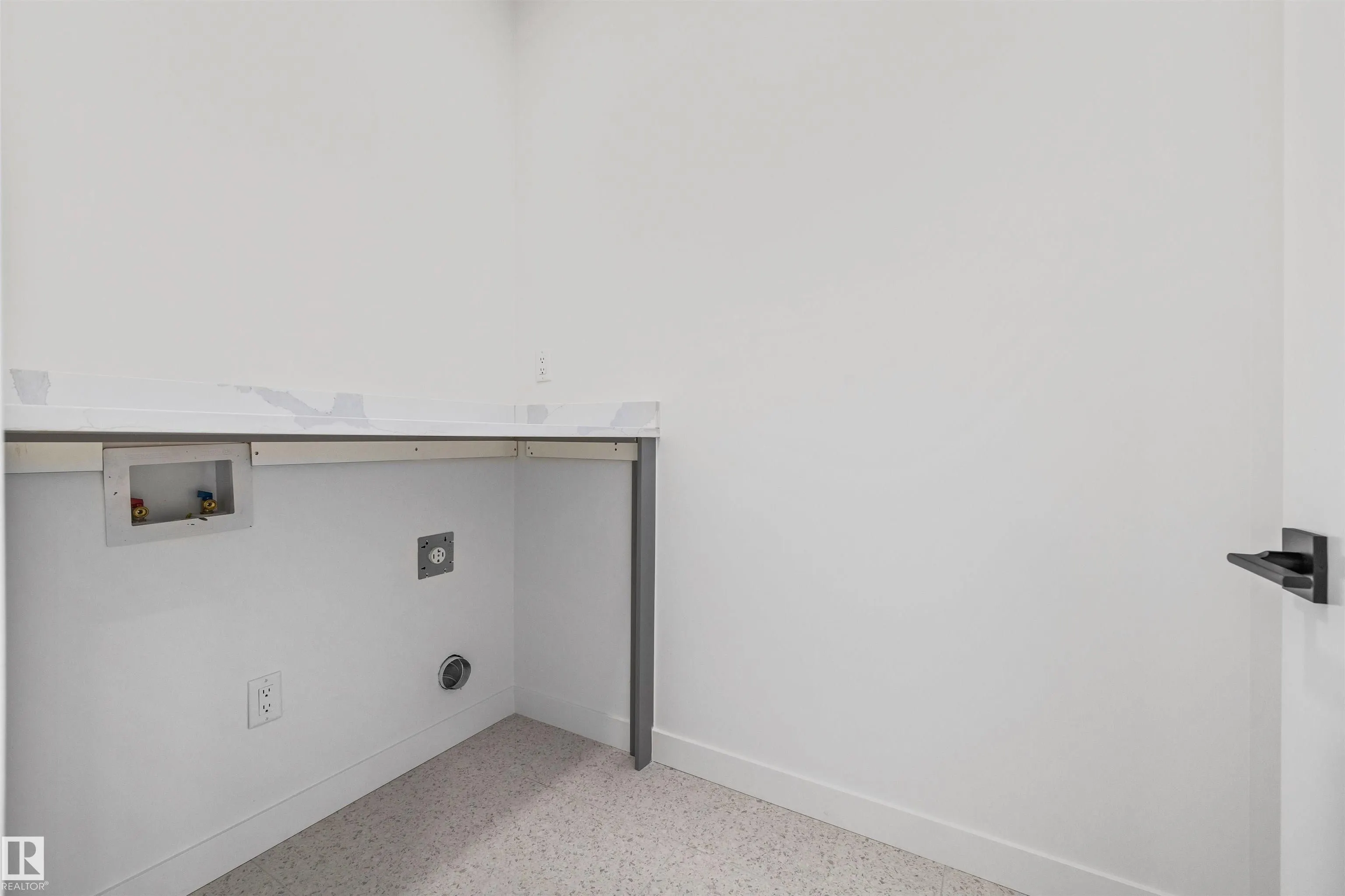 6 ENNS Court