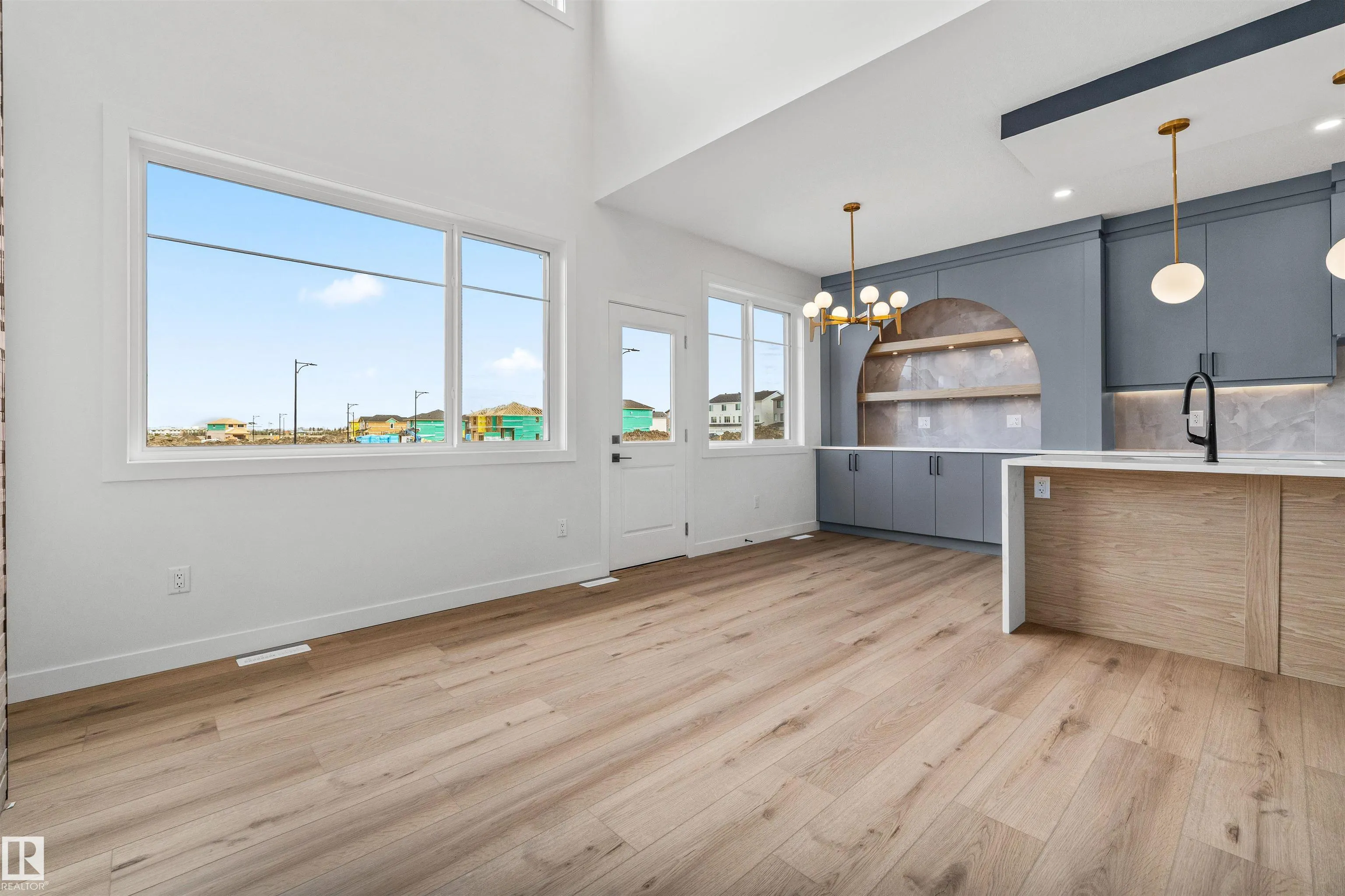 6 ENNS Court