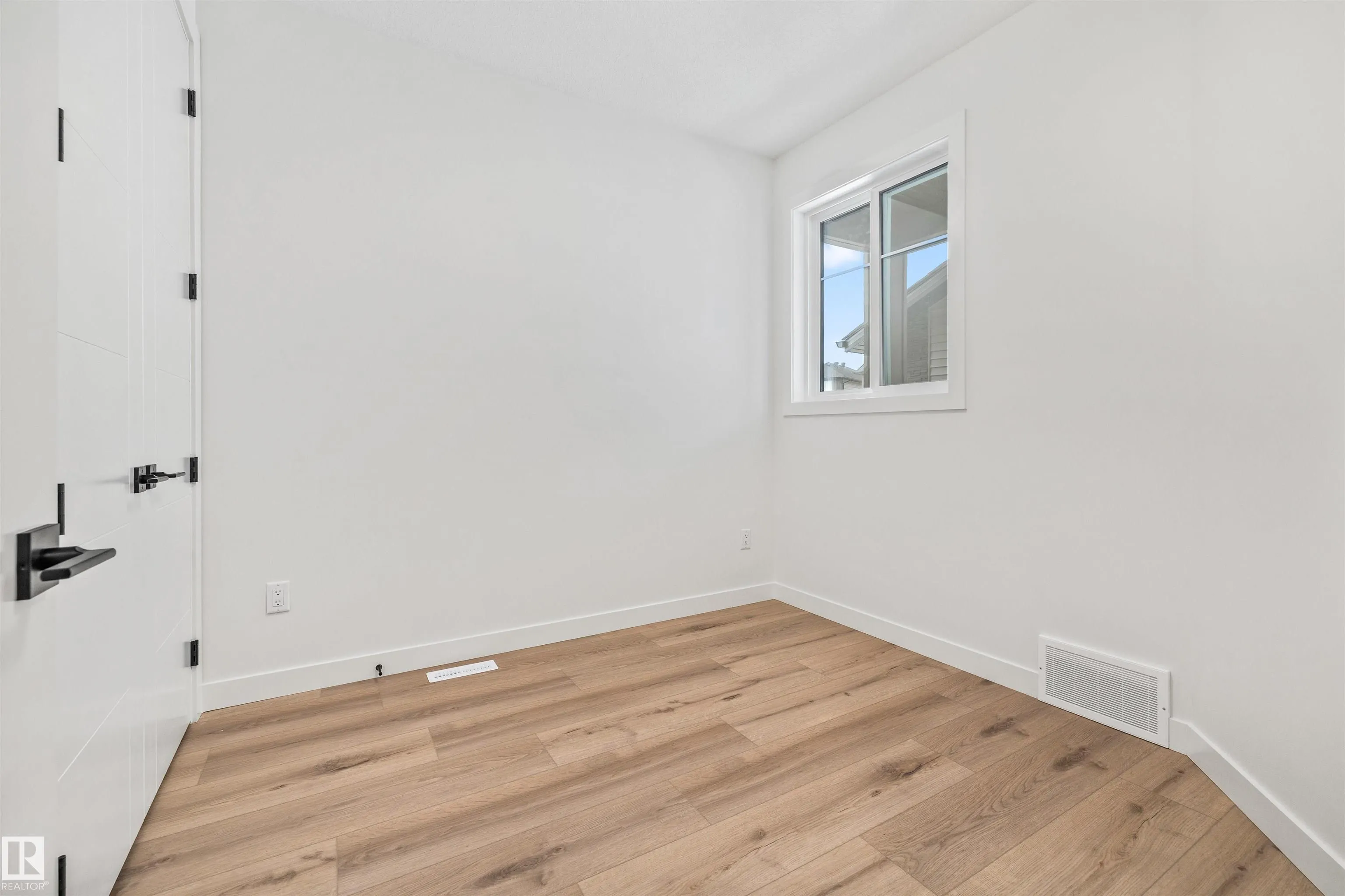 6 ENNS Court