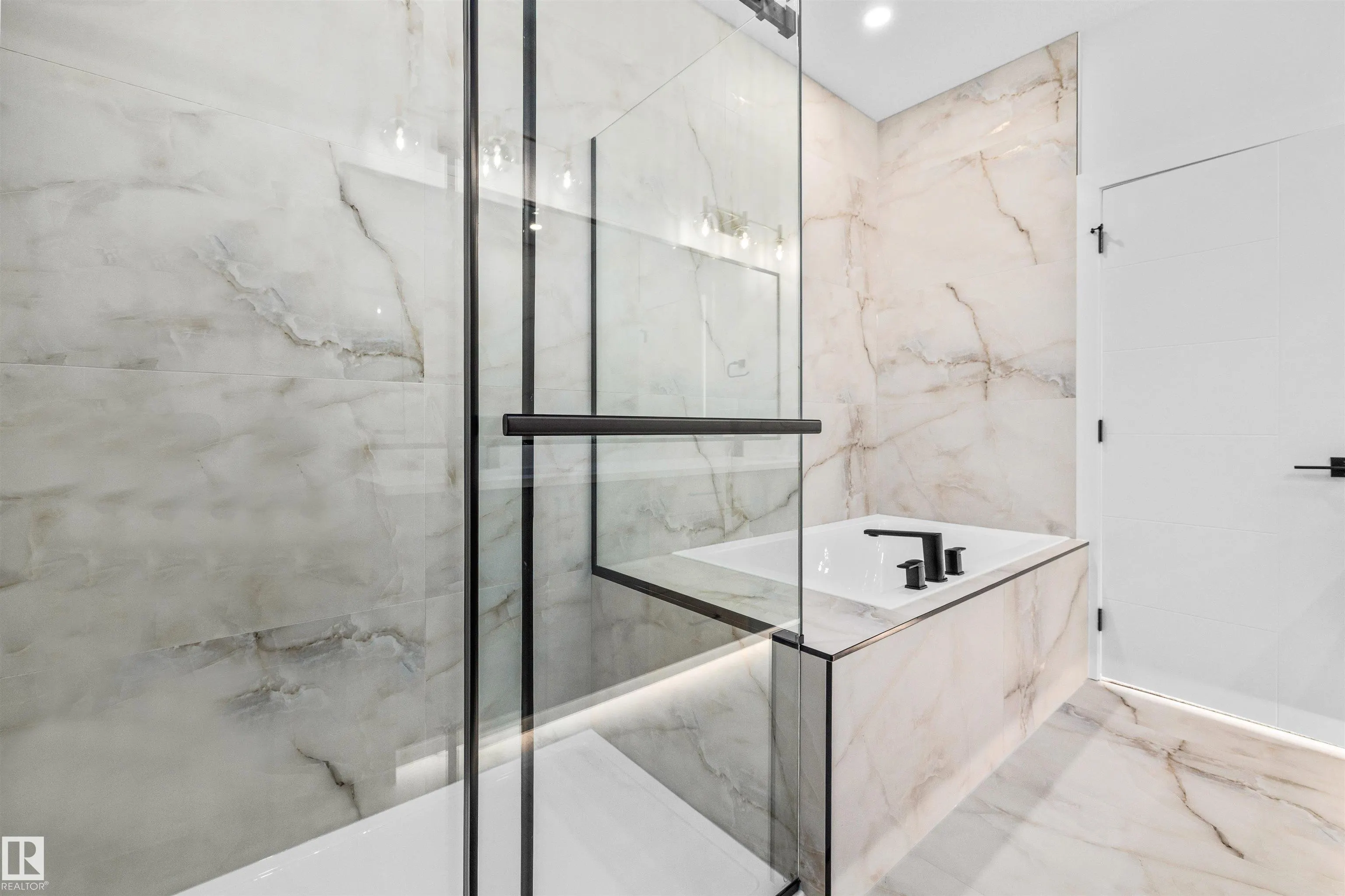 6 ENNS Court