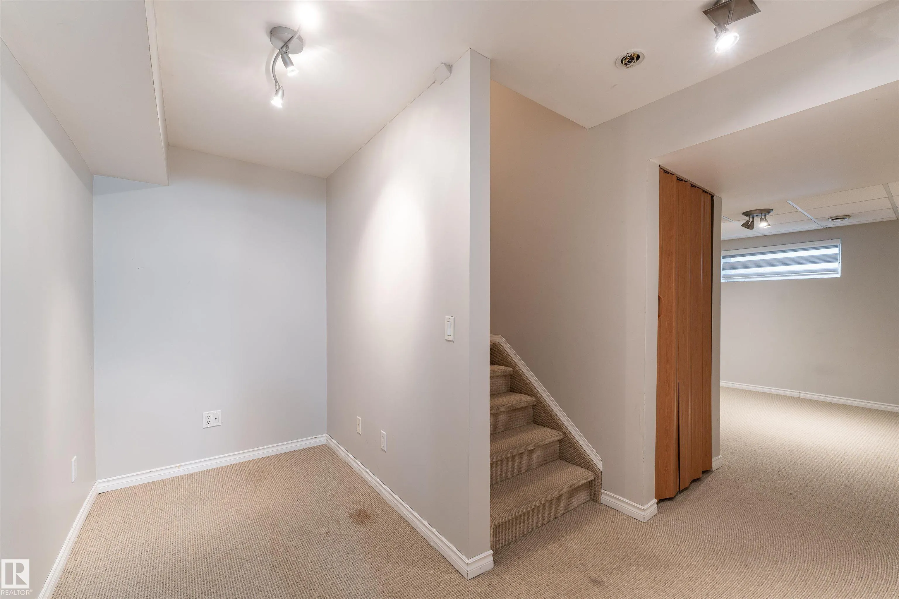 15406 138A Street