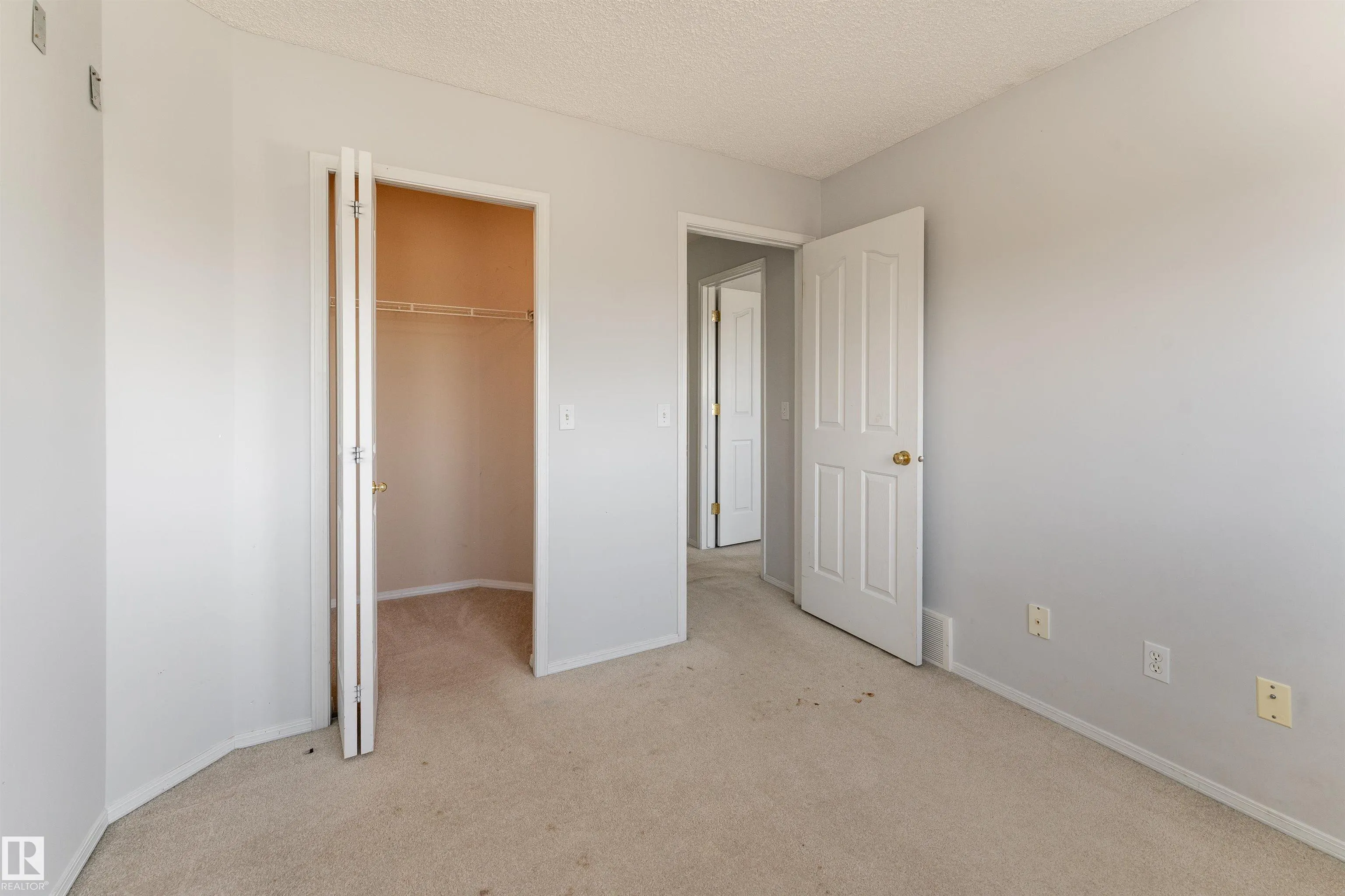 15406 138A Street