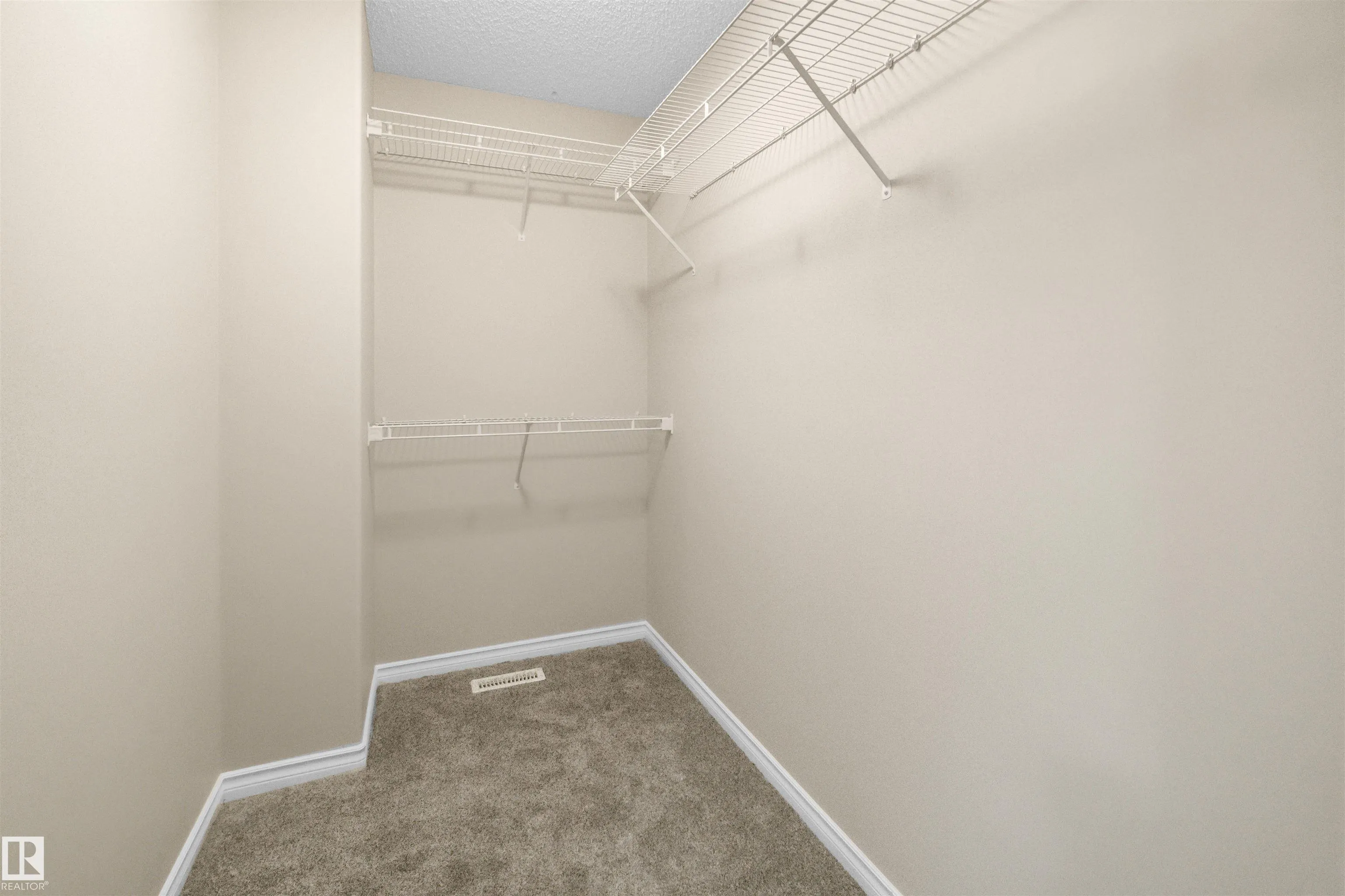 460 GIBB Wynd