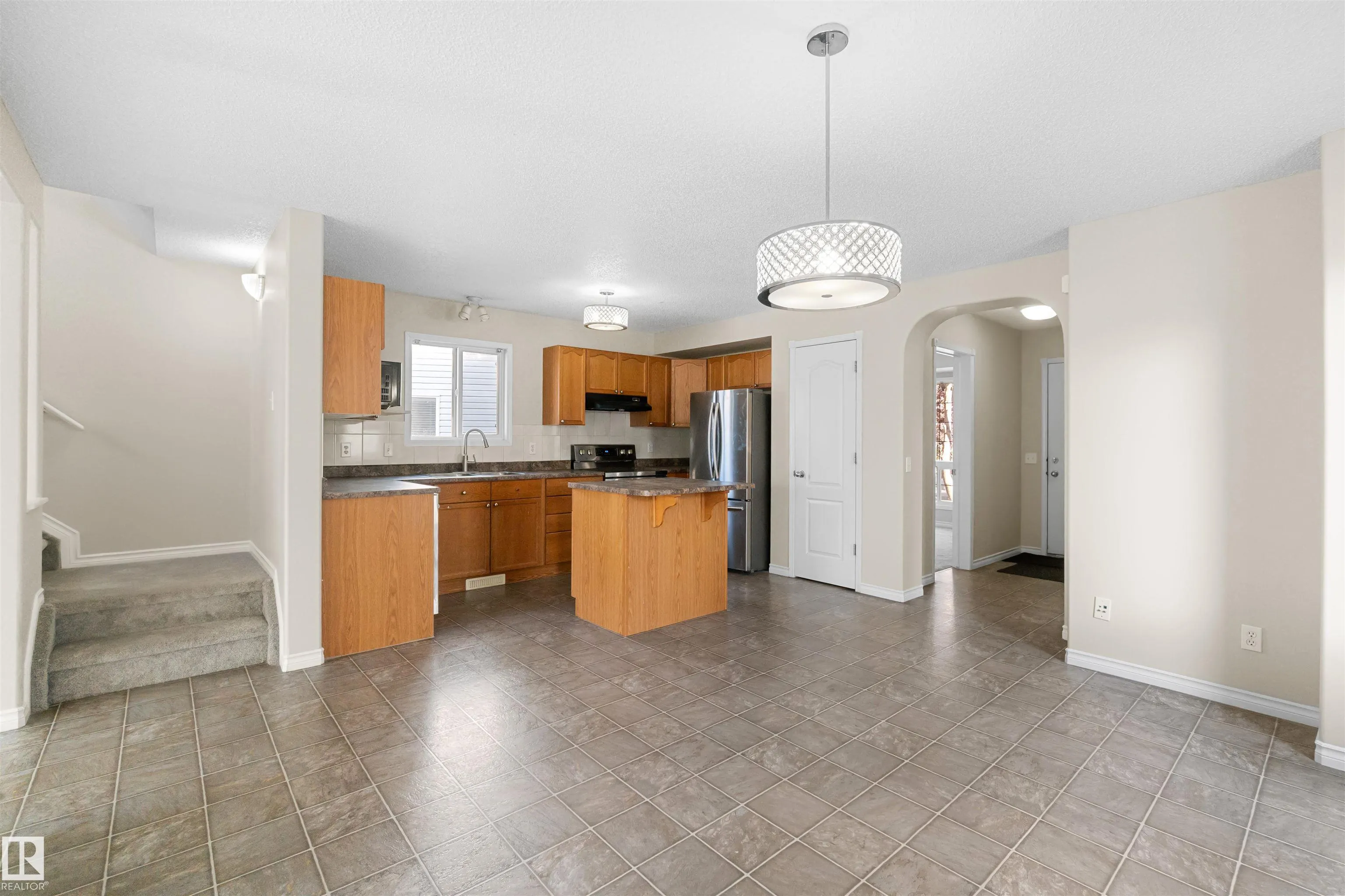 460 GIBB Wynd