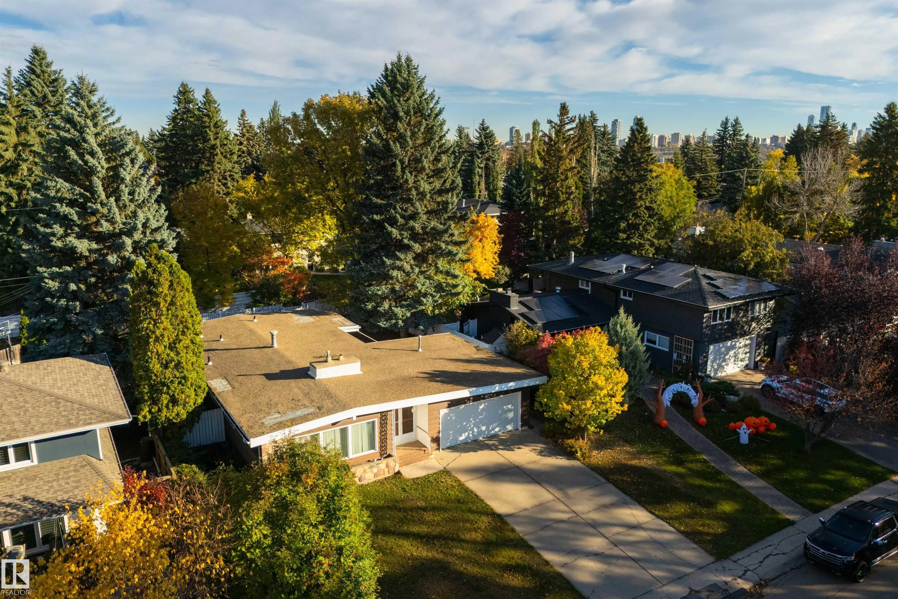 24 VALLEYVIEW Crescent