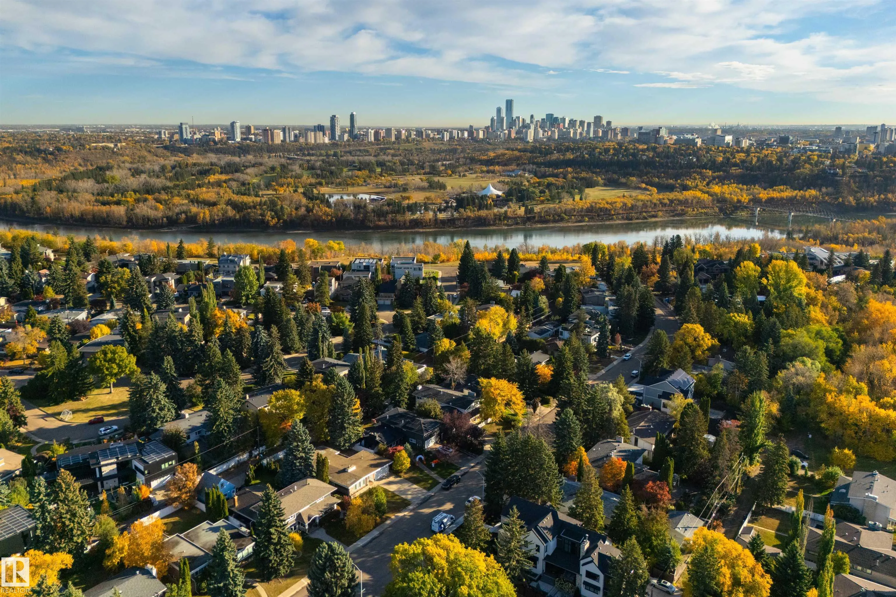 24 VALLEYVIEW Crescent