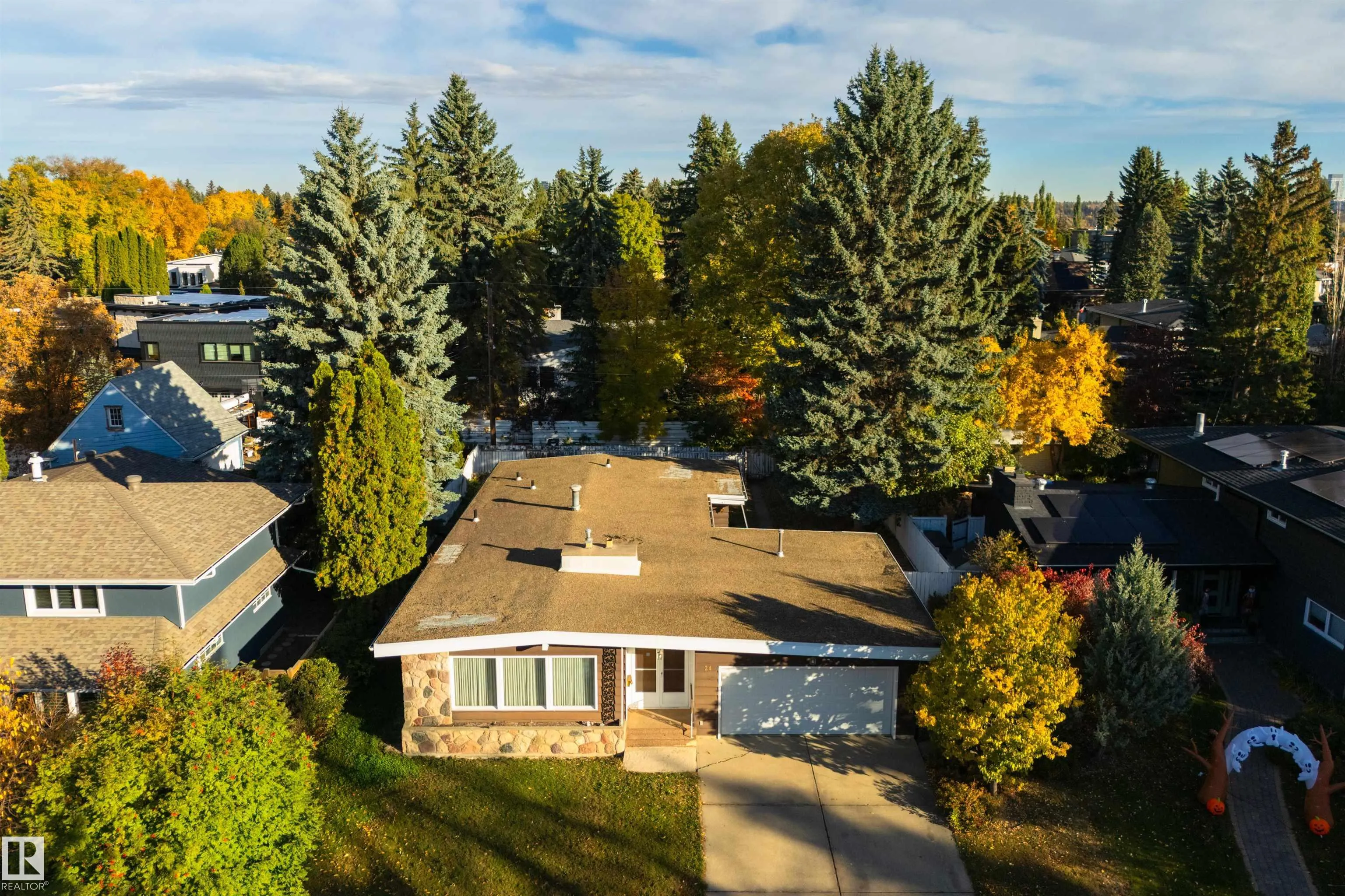 24 VALLEYVIEW Crescent