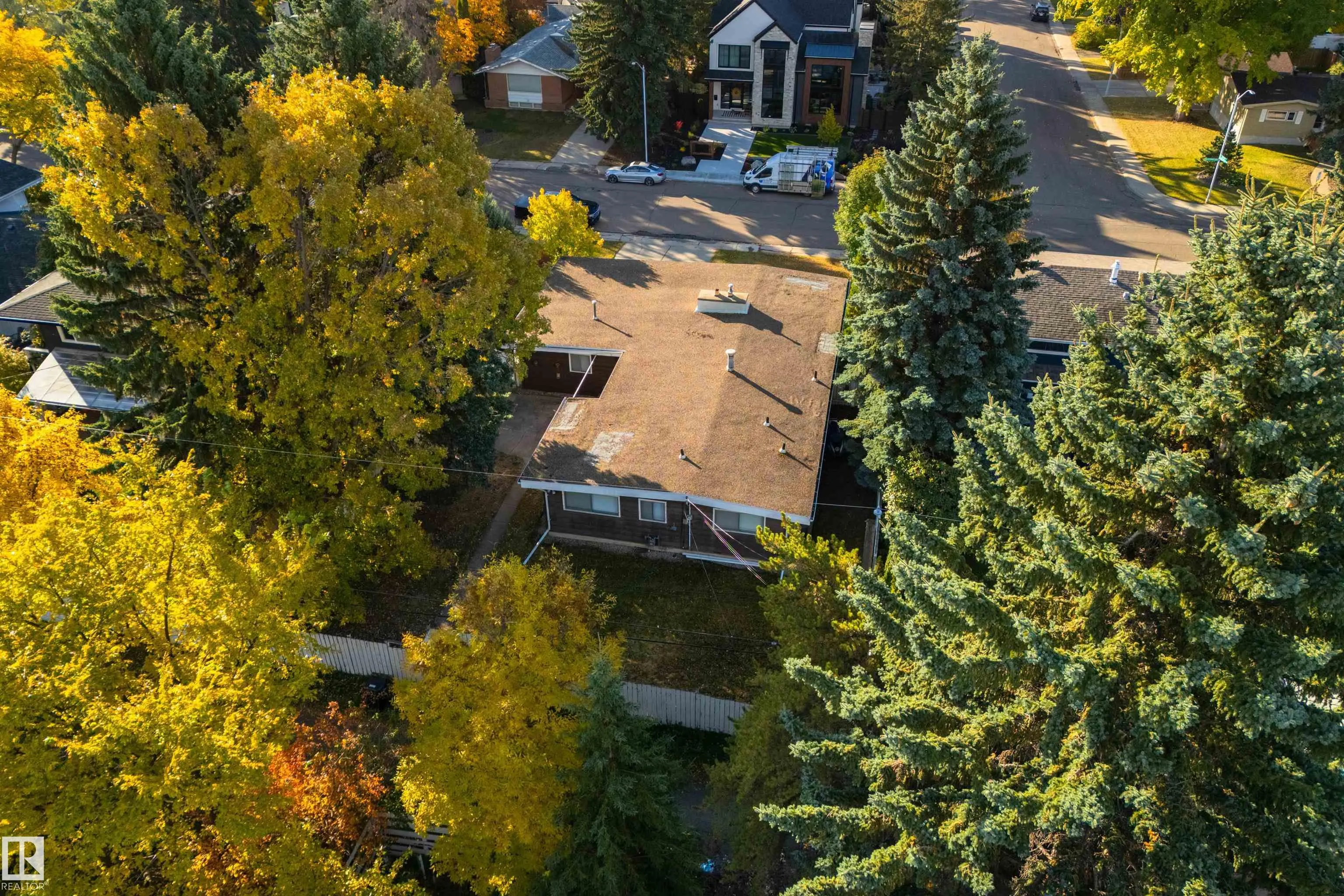 24 VALLEYVIEW Crescent